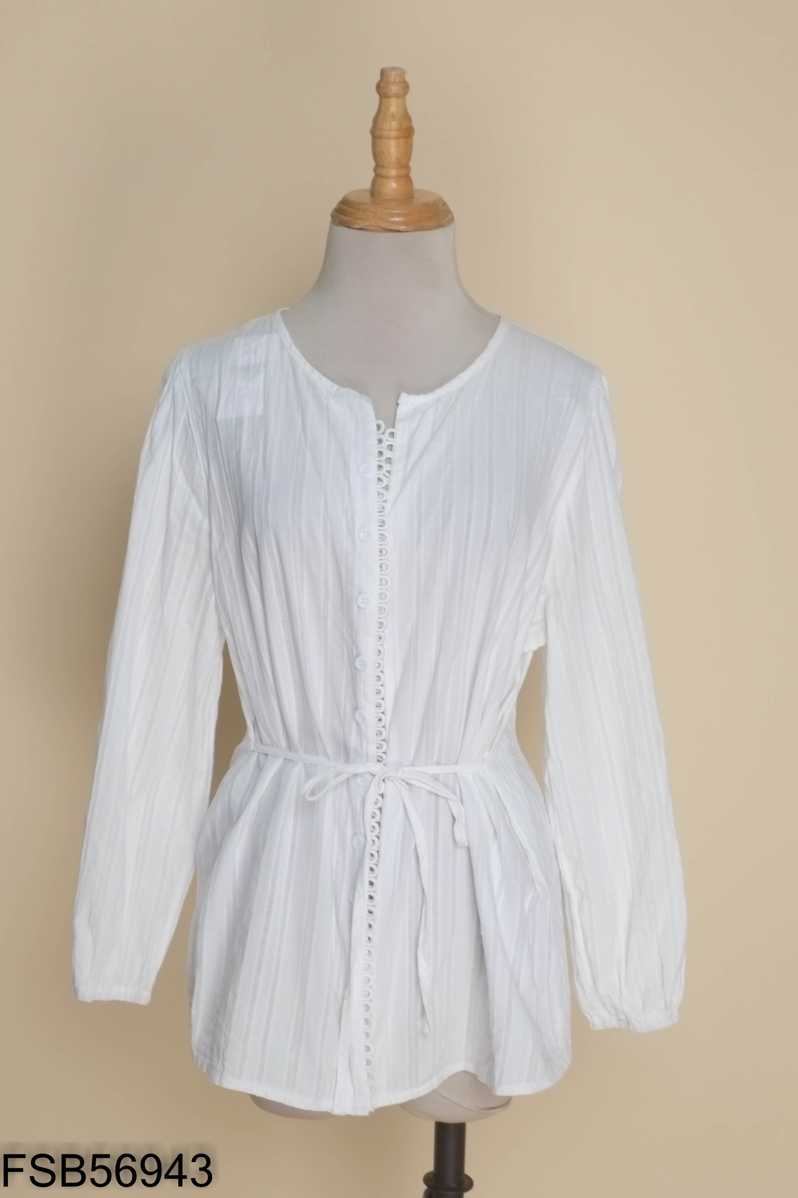 Áo linen trắng dài tay