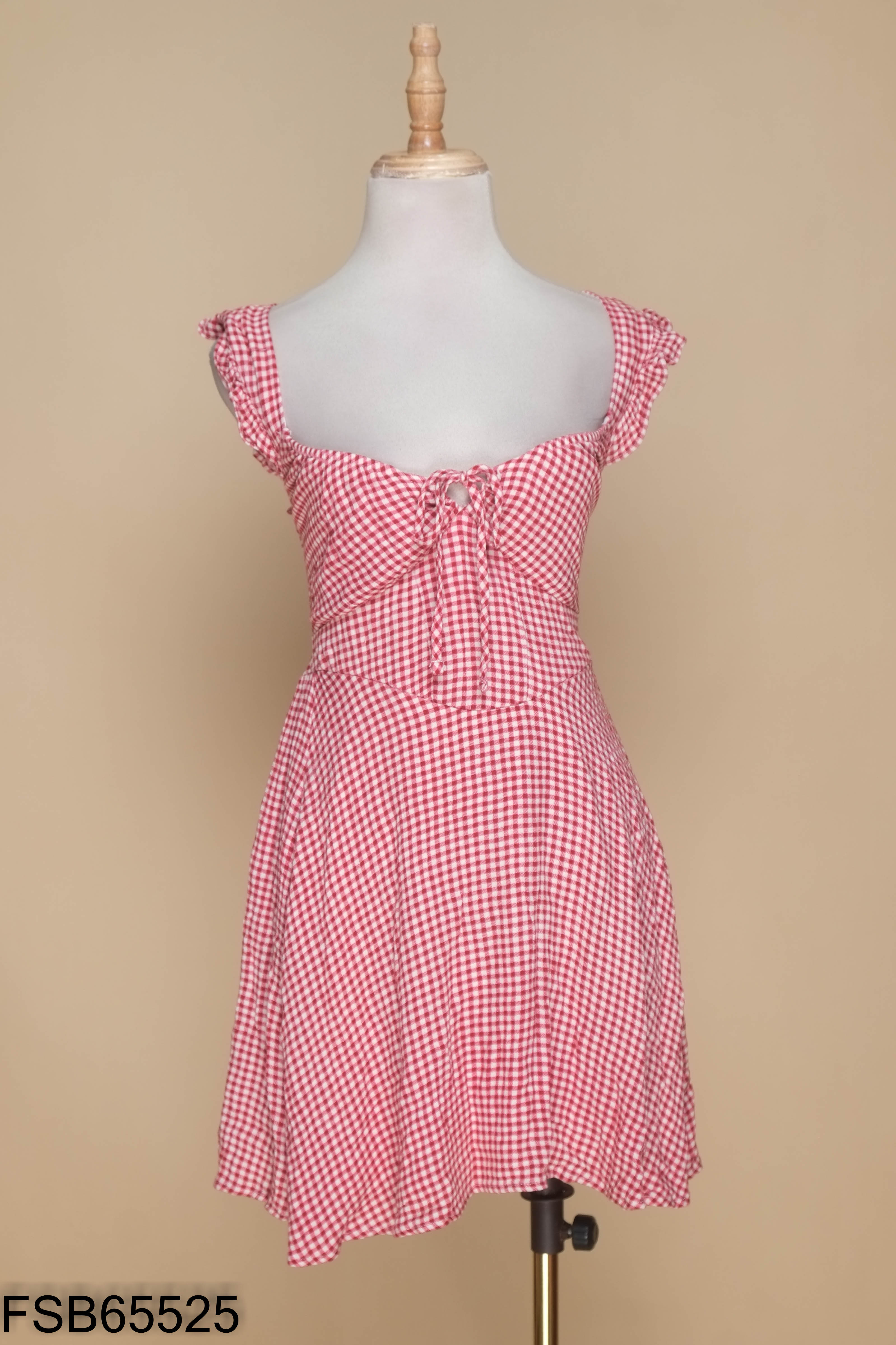 Váy linen đỏ kẻ caro