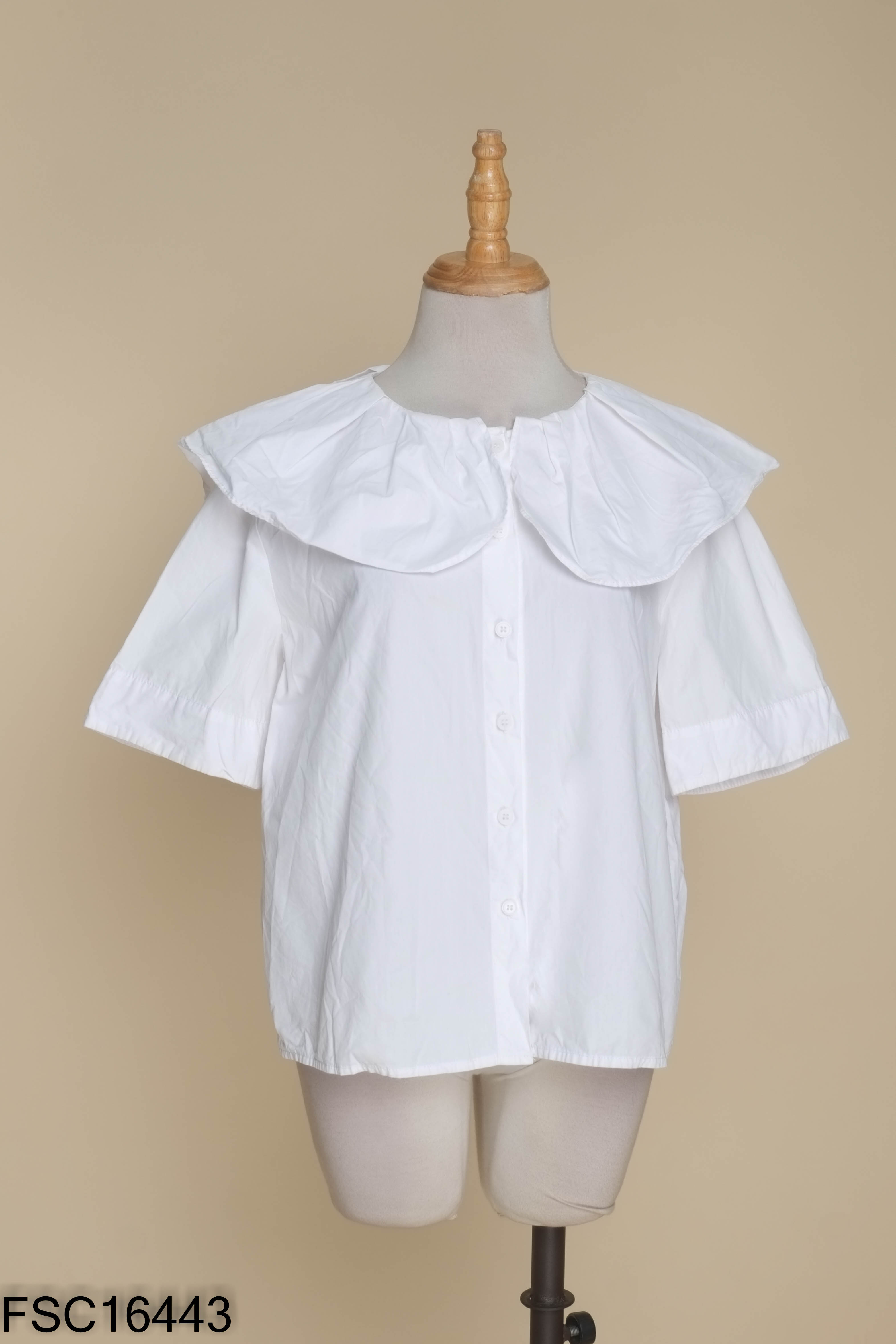 Áo trắng cổ sen