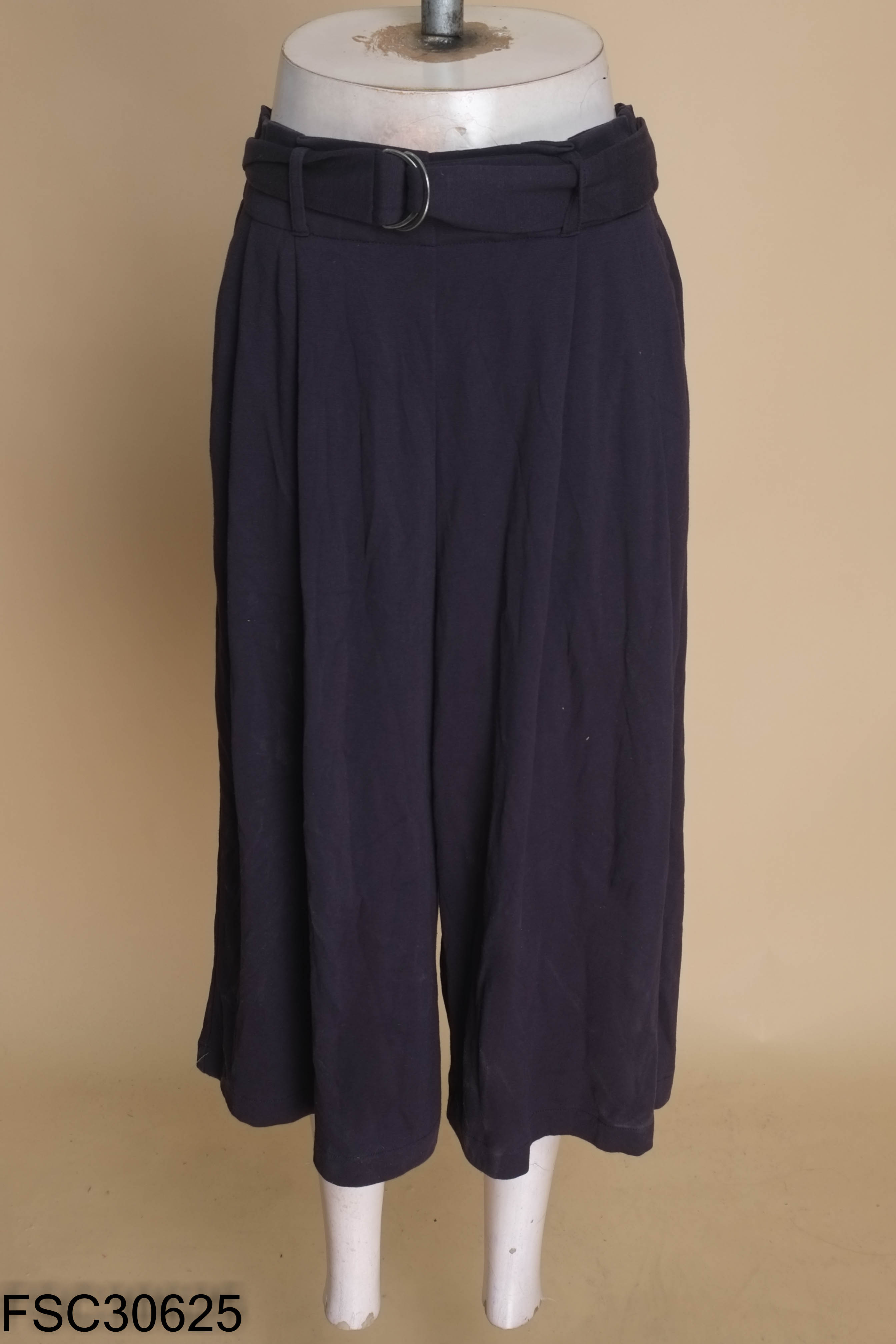 Quần UNIQLO xanh buộc dây đai