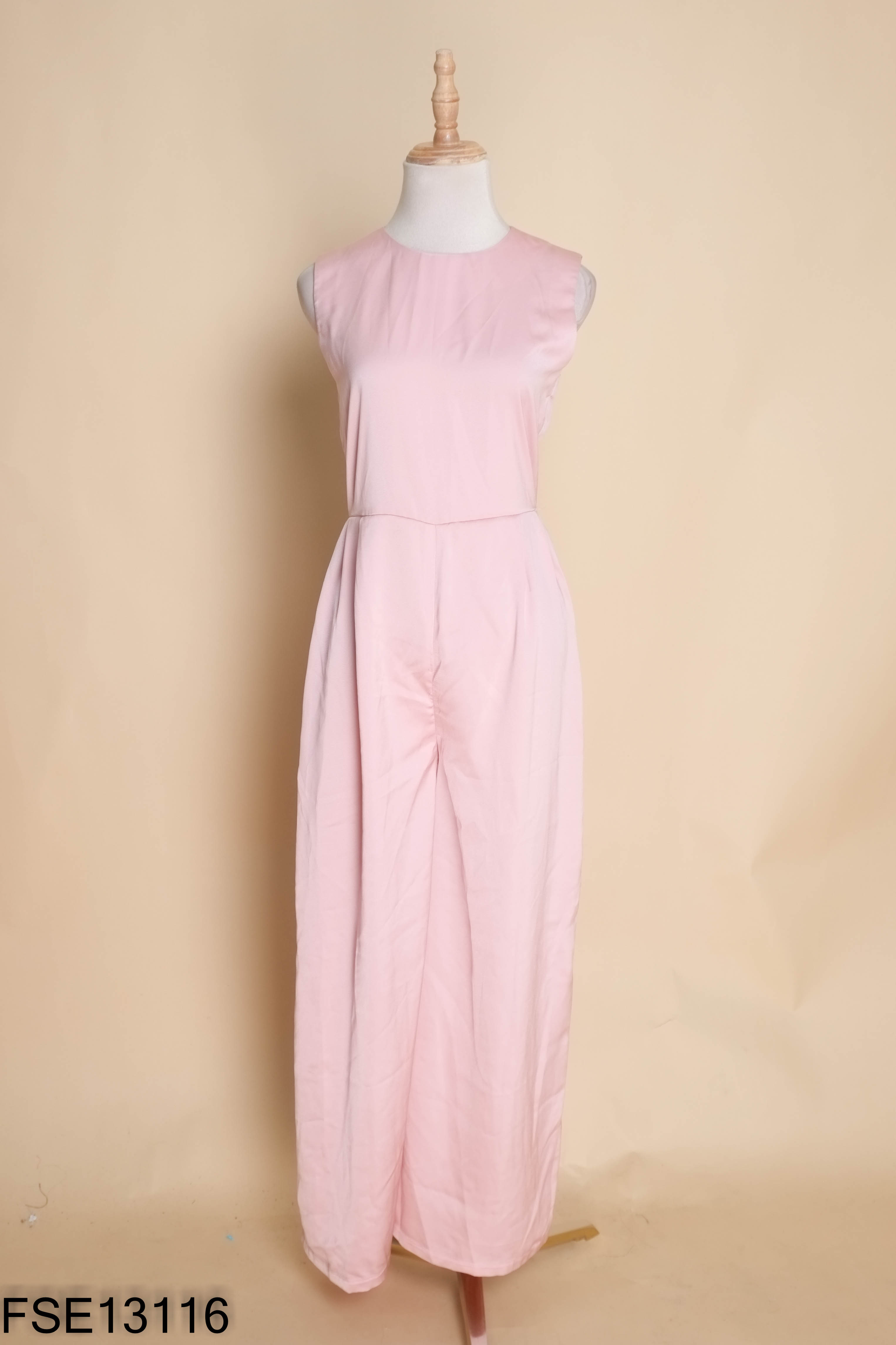 Jupmsuit hồng trơn sát nách