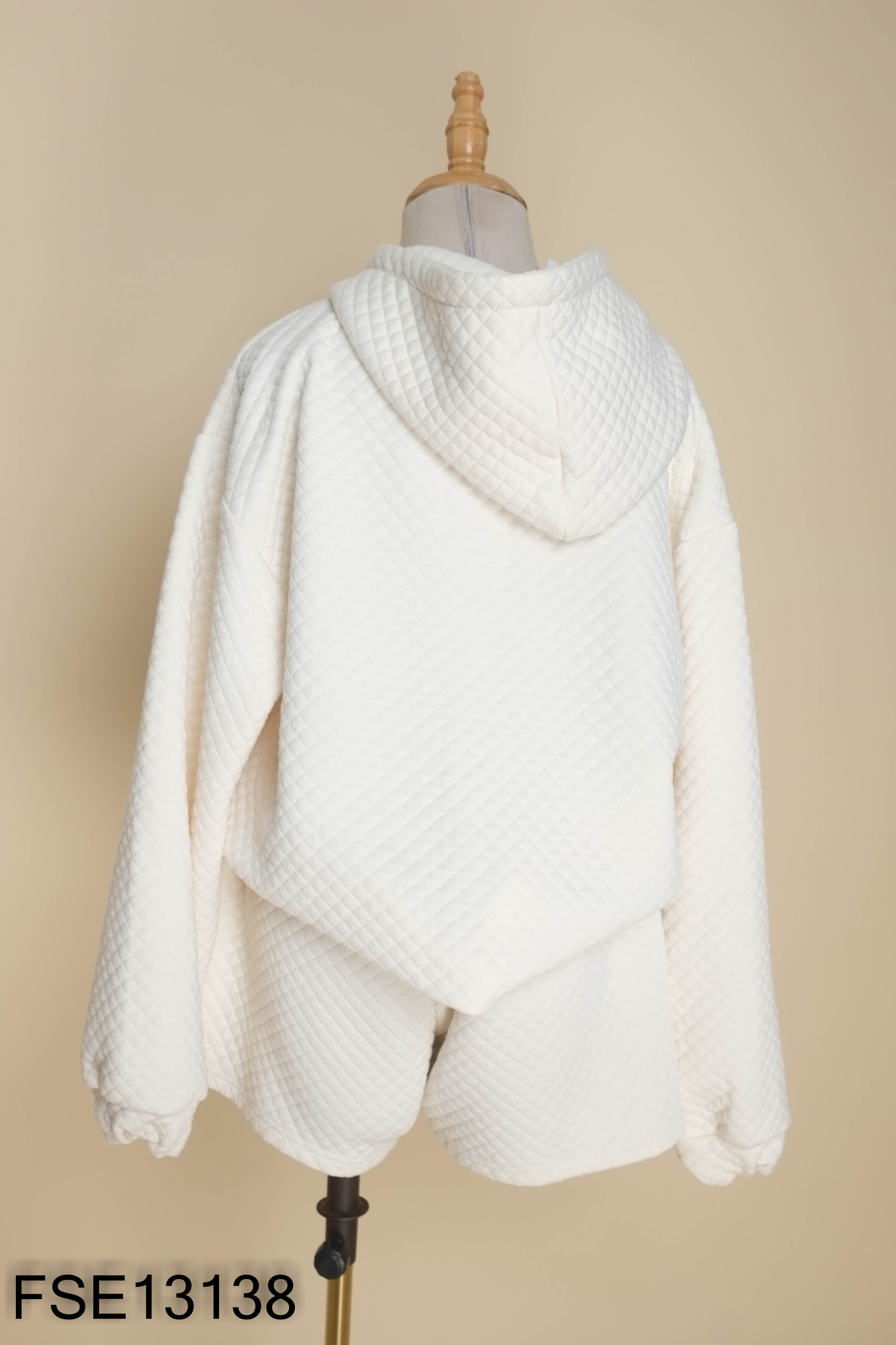 Set Áo hoodie be họa tiết gấu + Quần short