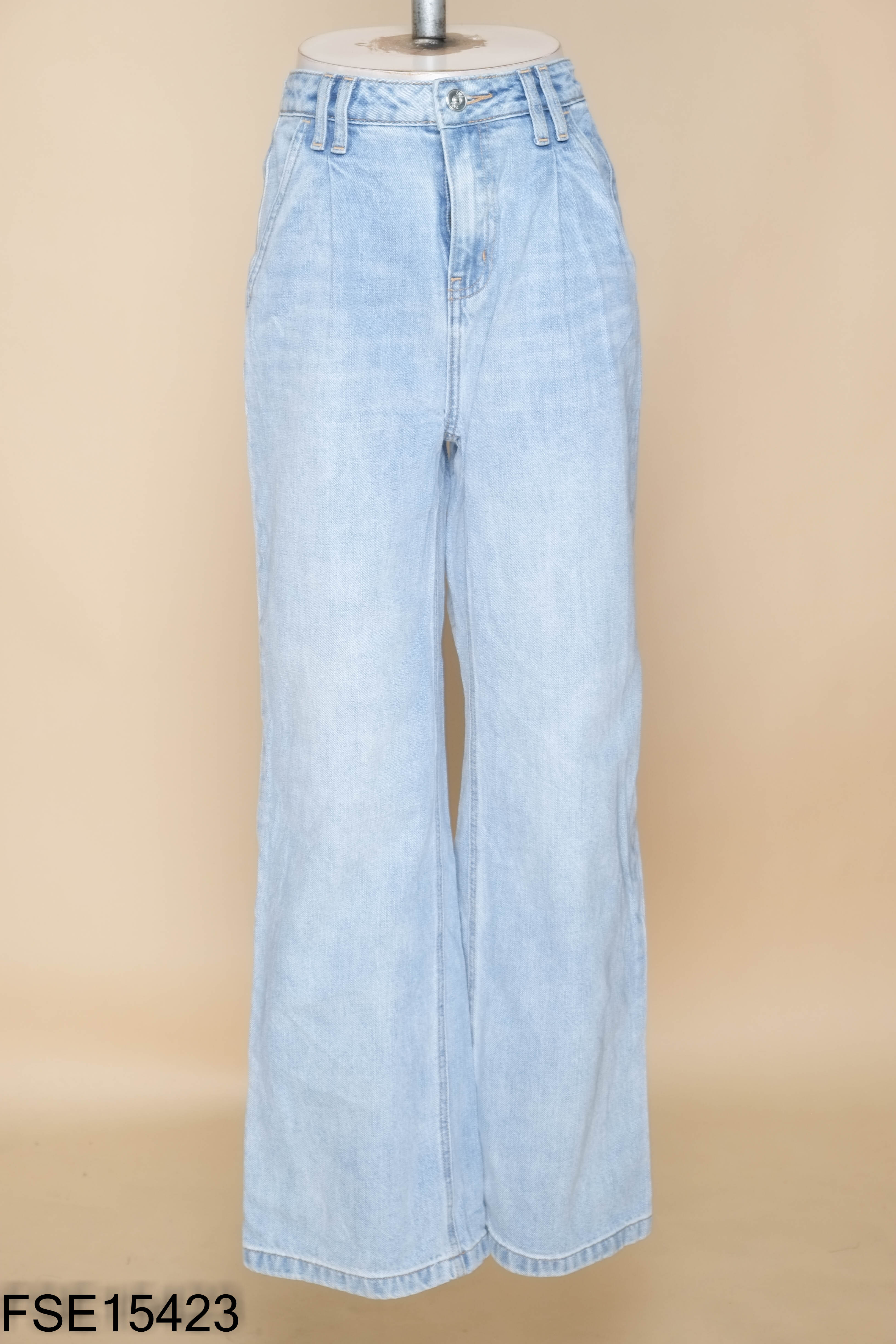 Quần jean ZARA xanh ống suông