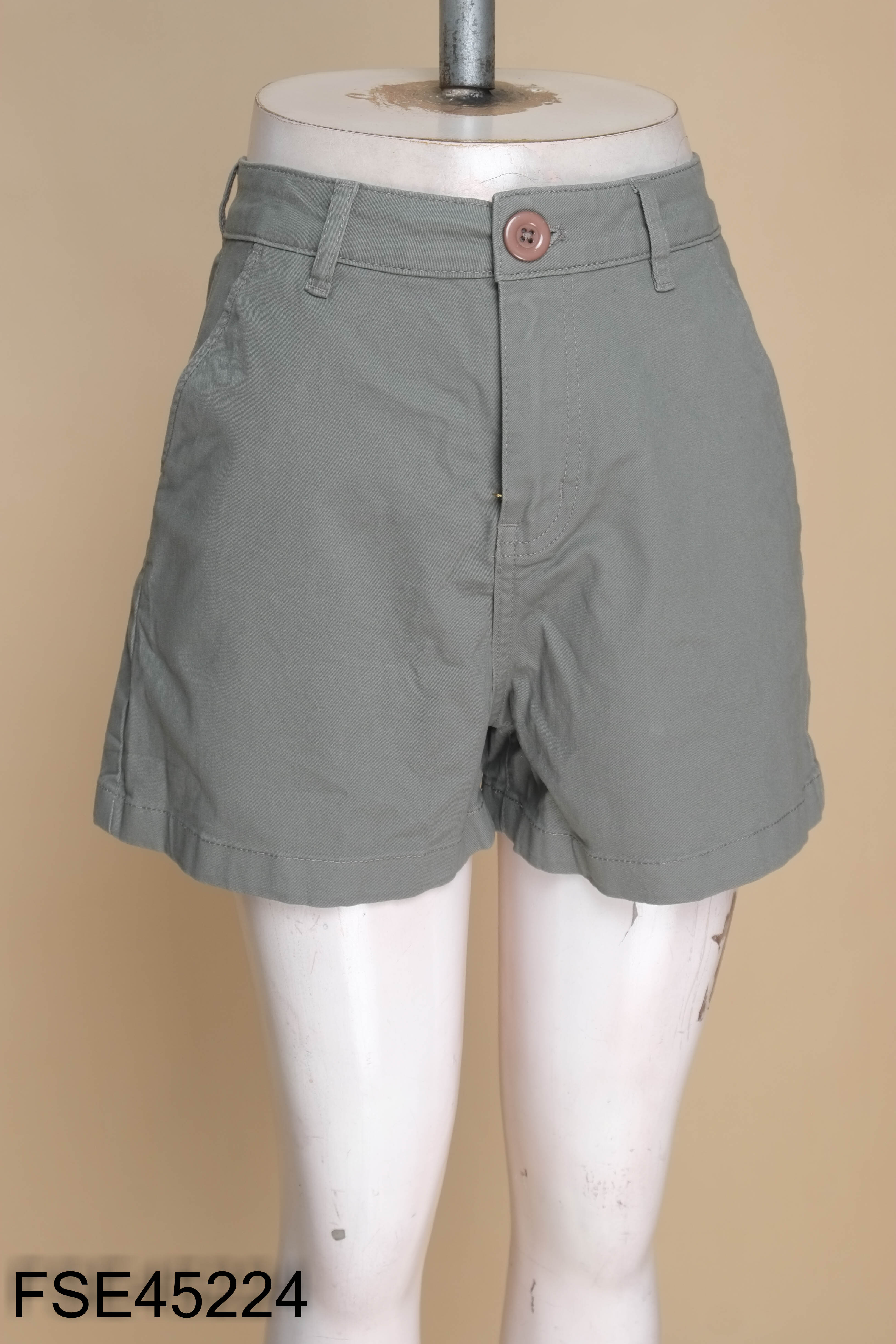 Quần shorts kaki YODY xám ghi
