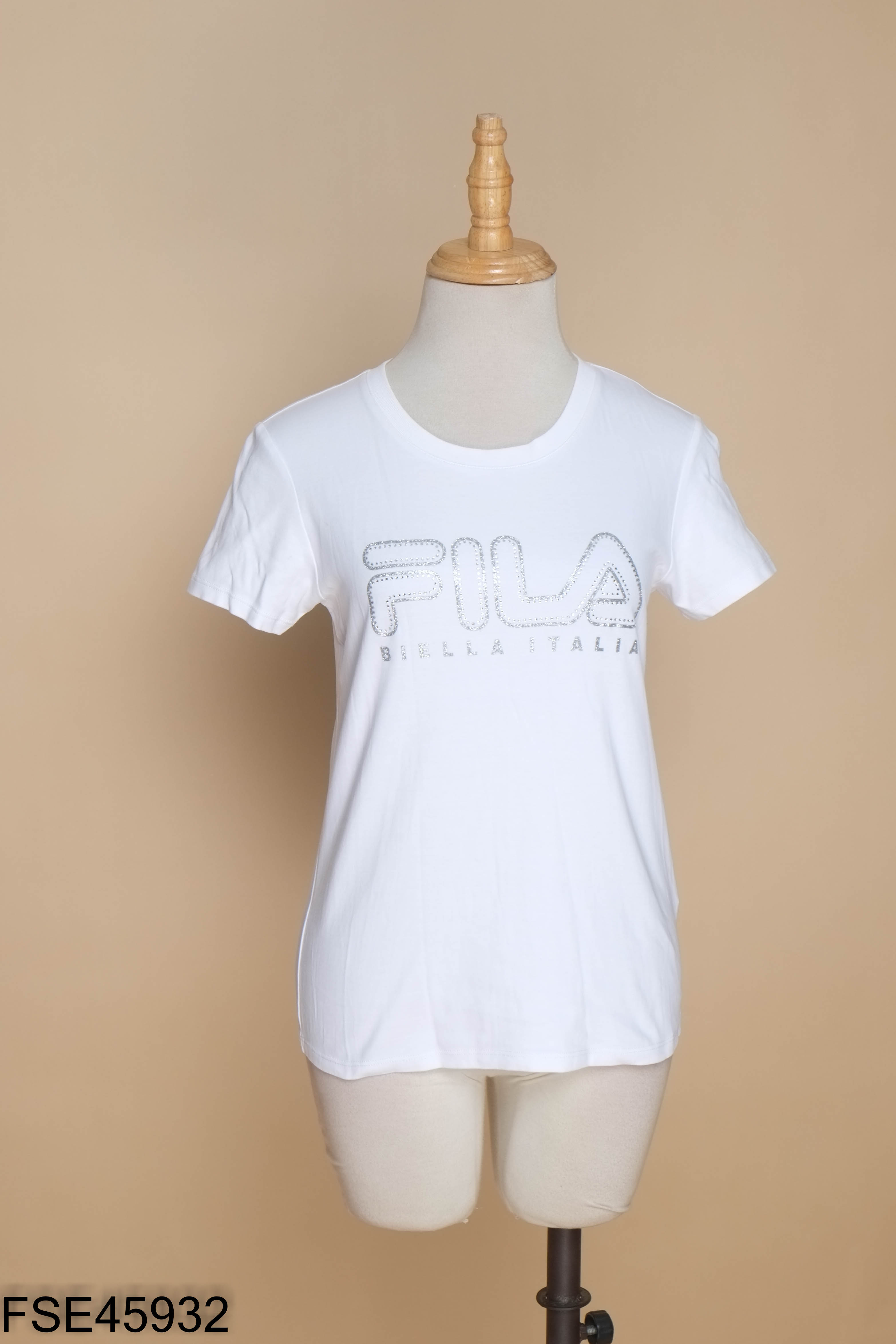 Áo thun FILA trắng đính đá