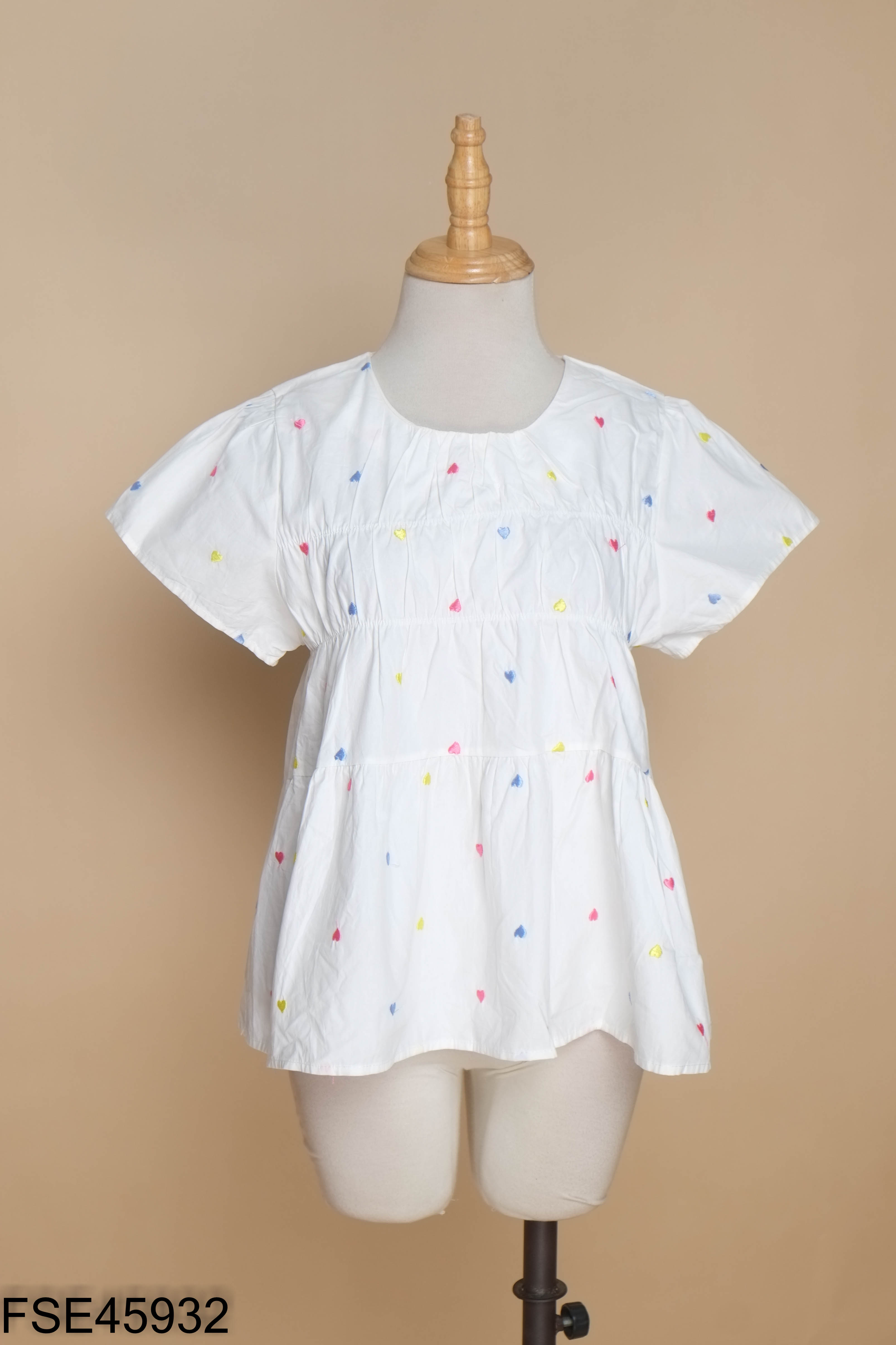 Áo babydoll trắng thêu tim
