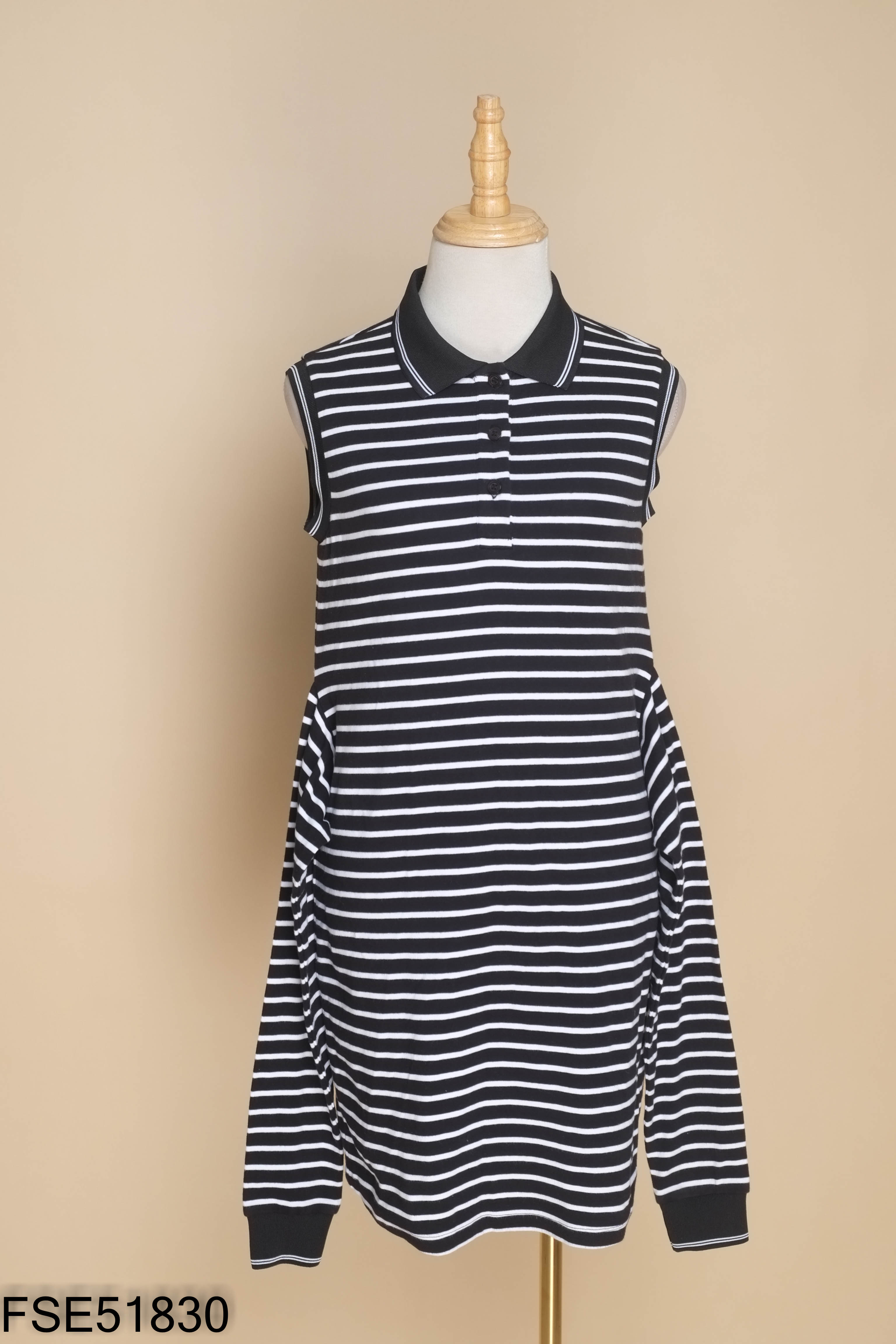Váy IVY MODA đen sọc trắng