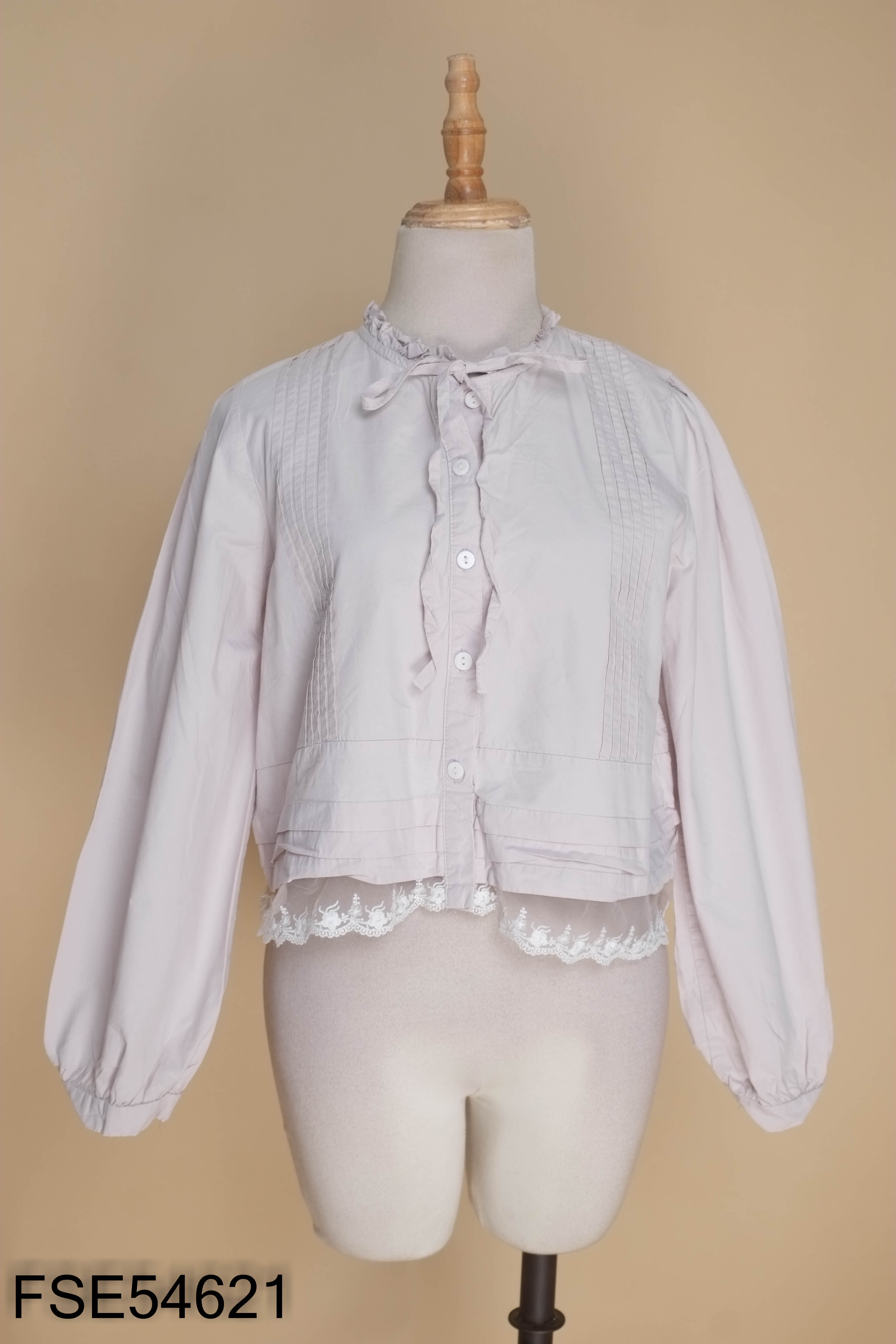 Áo sơ mi xám croptop