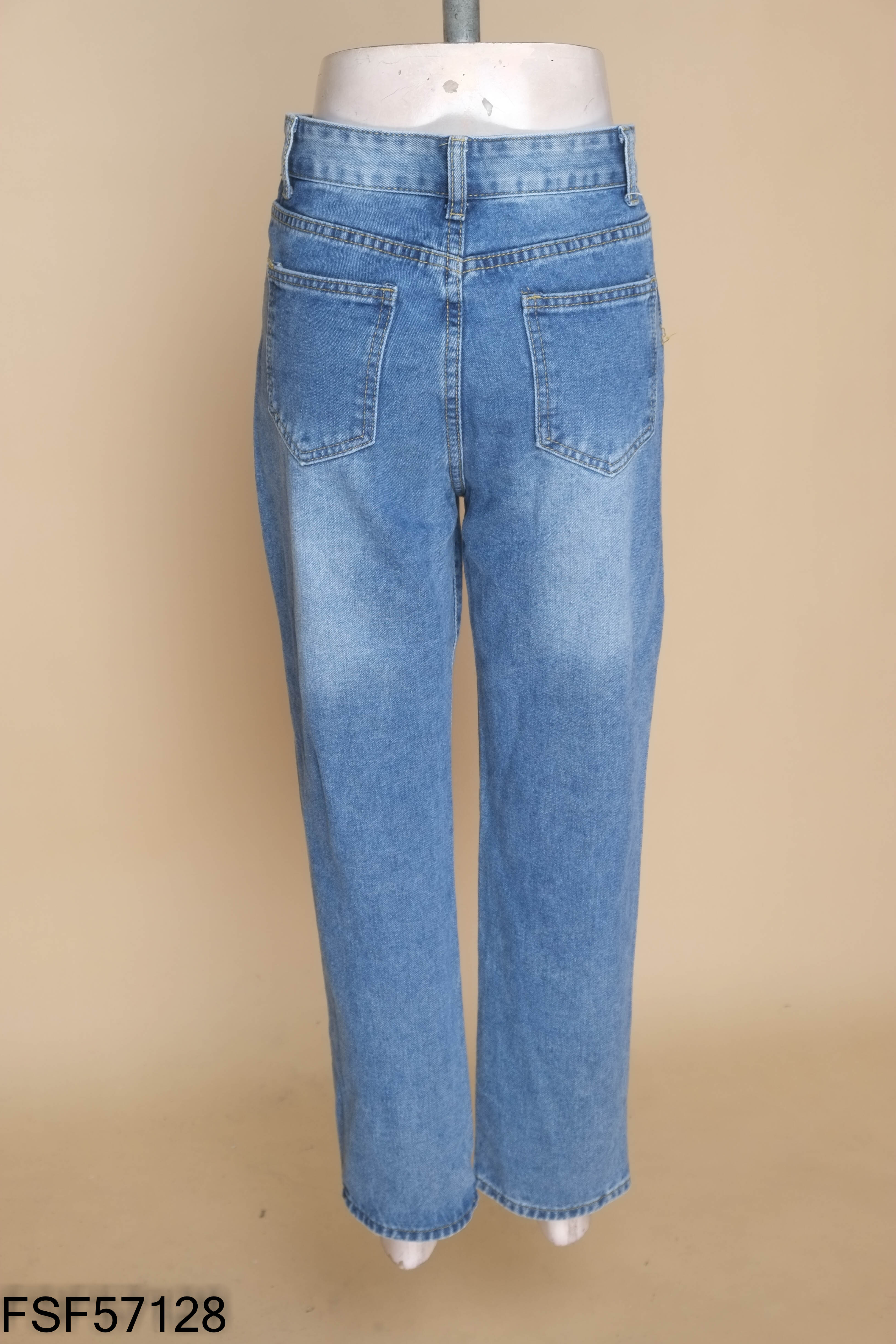 Quần jeans xanh trơn