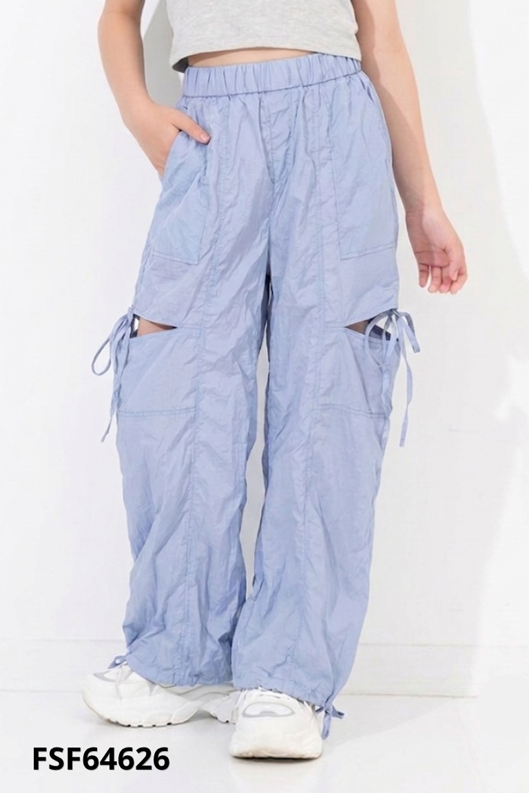 Quần CHARMBERRYTIC xanh gió