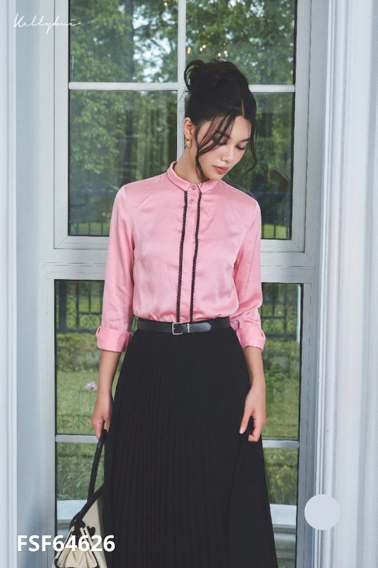 Áo lụa hồng KELLY BUI phối ren