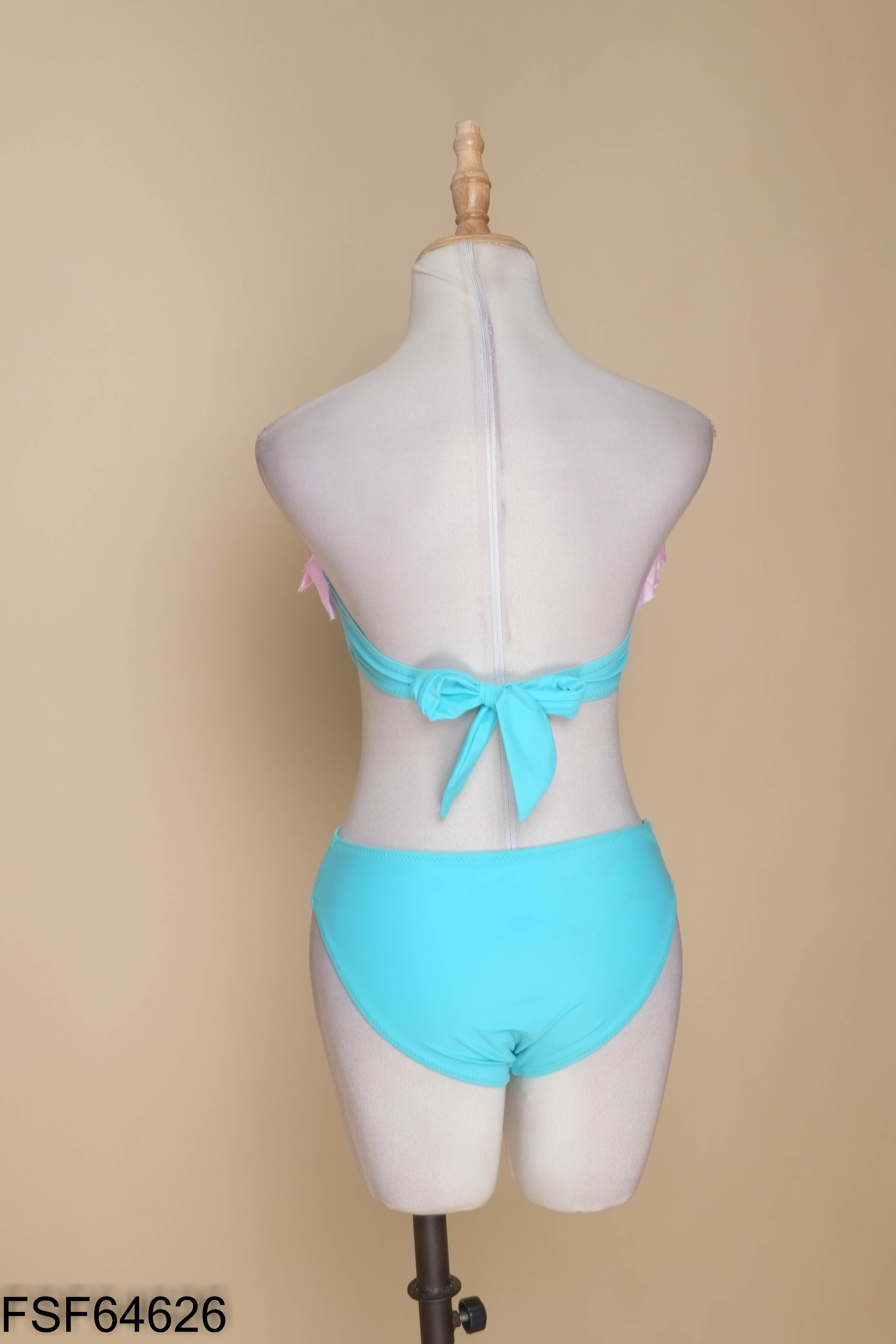 Set bikini xanh đính hoa