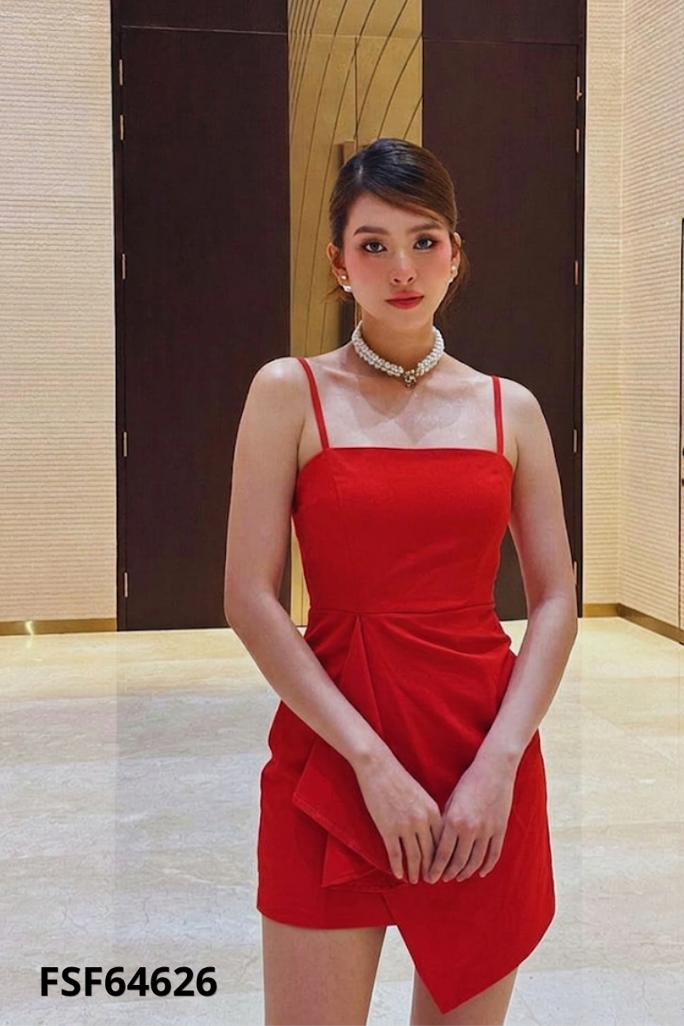 Váy hai dây đỏ có mút
