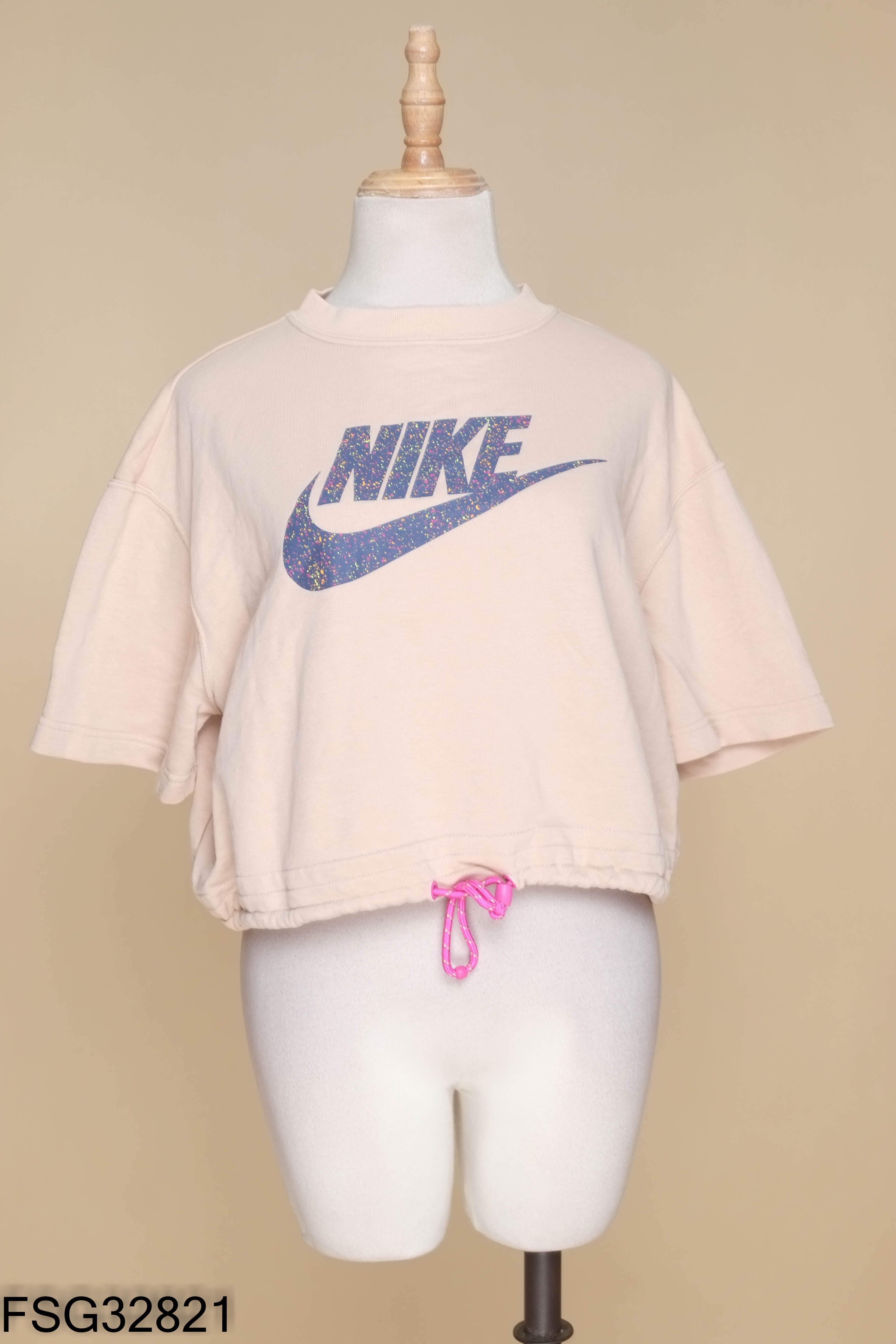 Áo NIKE be da in chữ