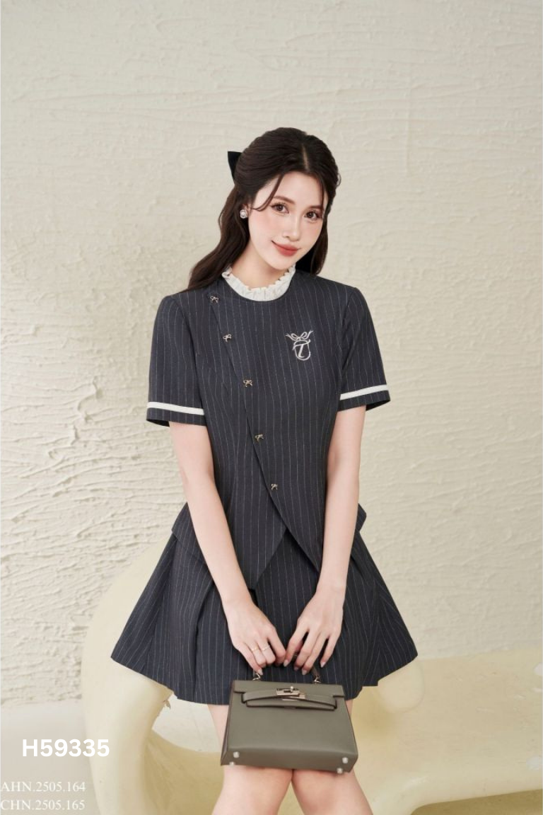 Set Áo TIIN xám sọc thêu nơ + chân váy