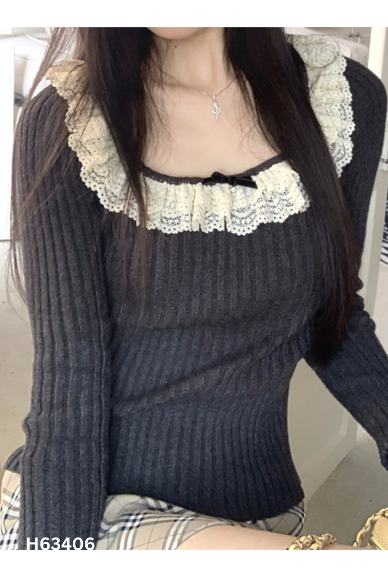 Áo len xám viền ren be