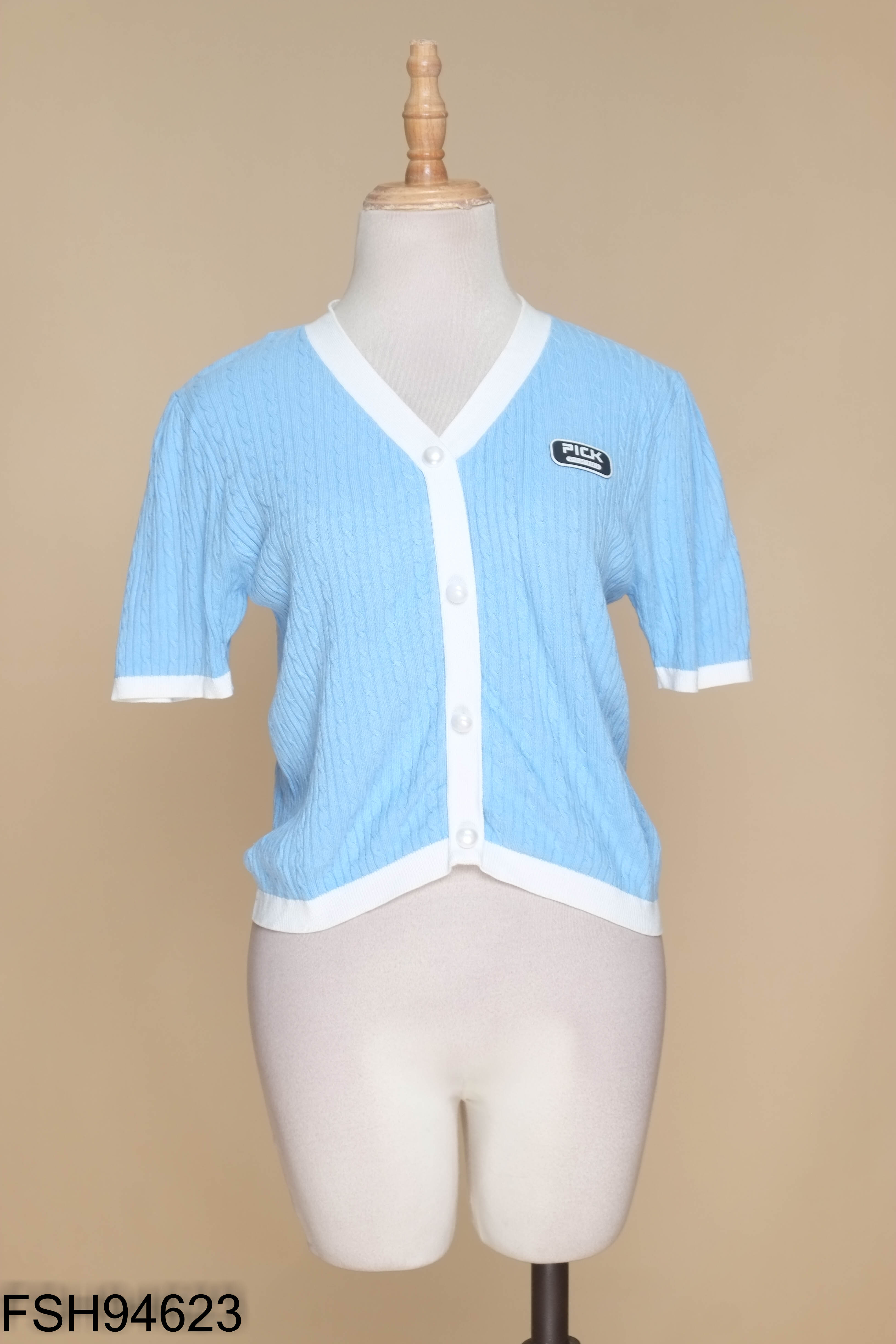 Áo cadigan len xanh viền trắng