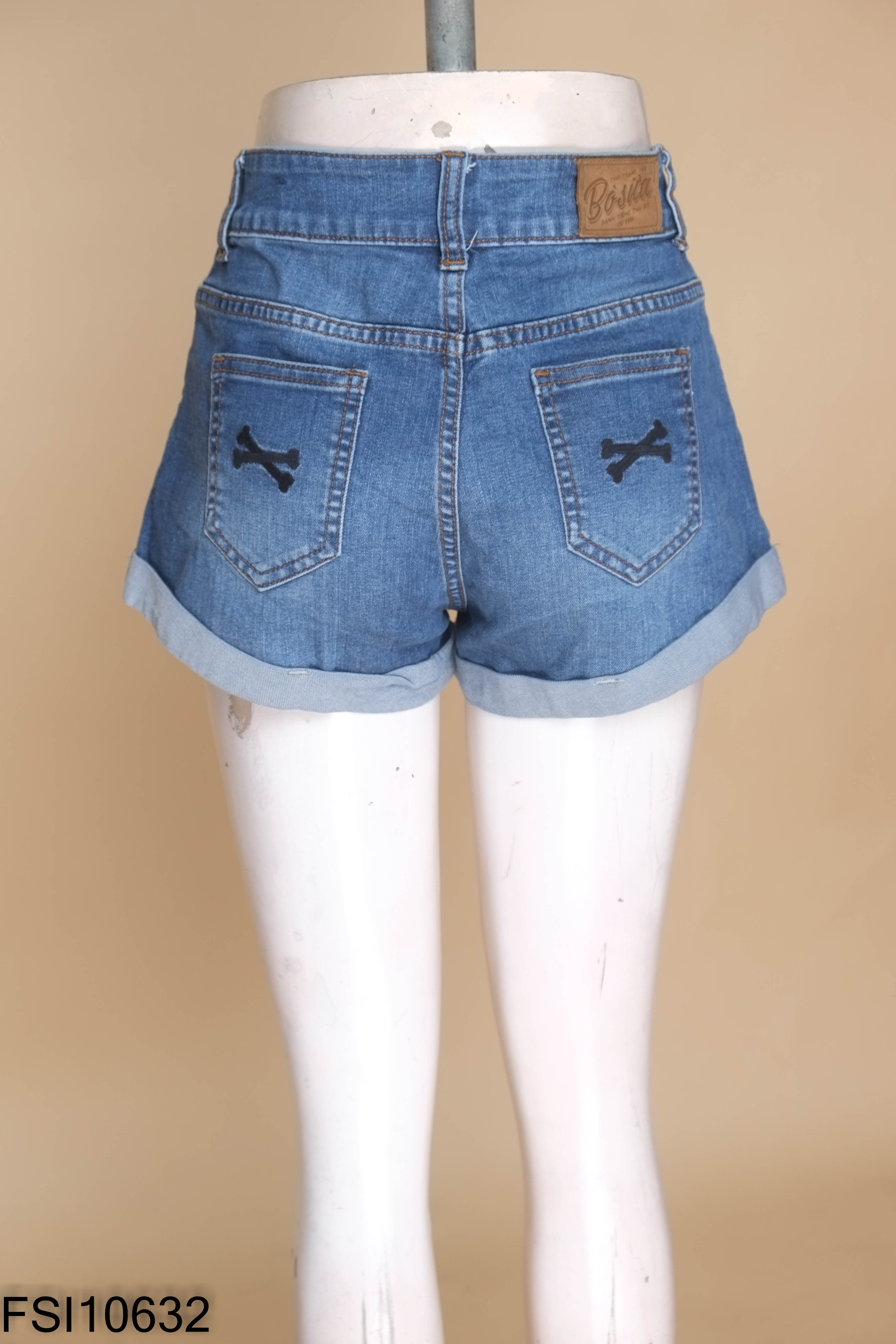 Quần short jeans xanh bẳn ống