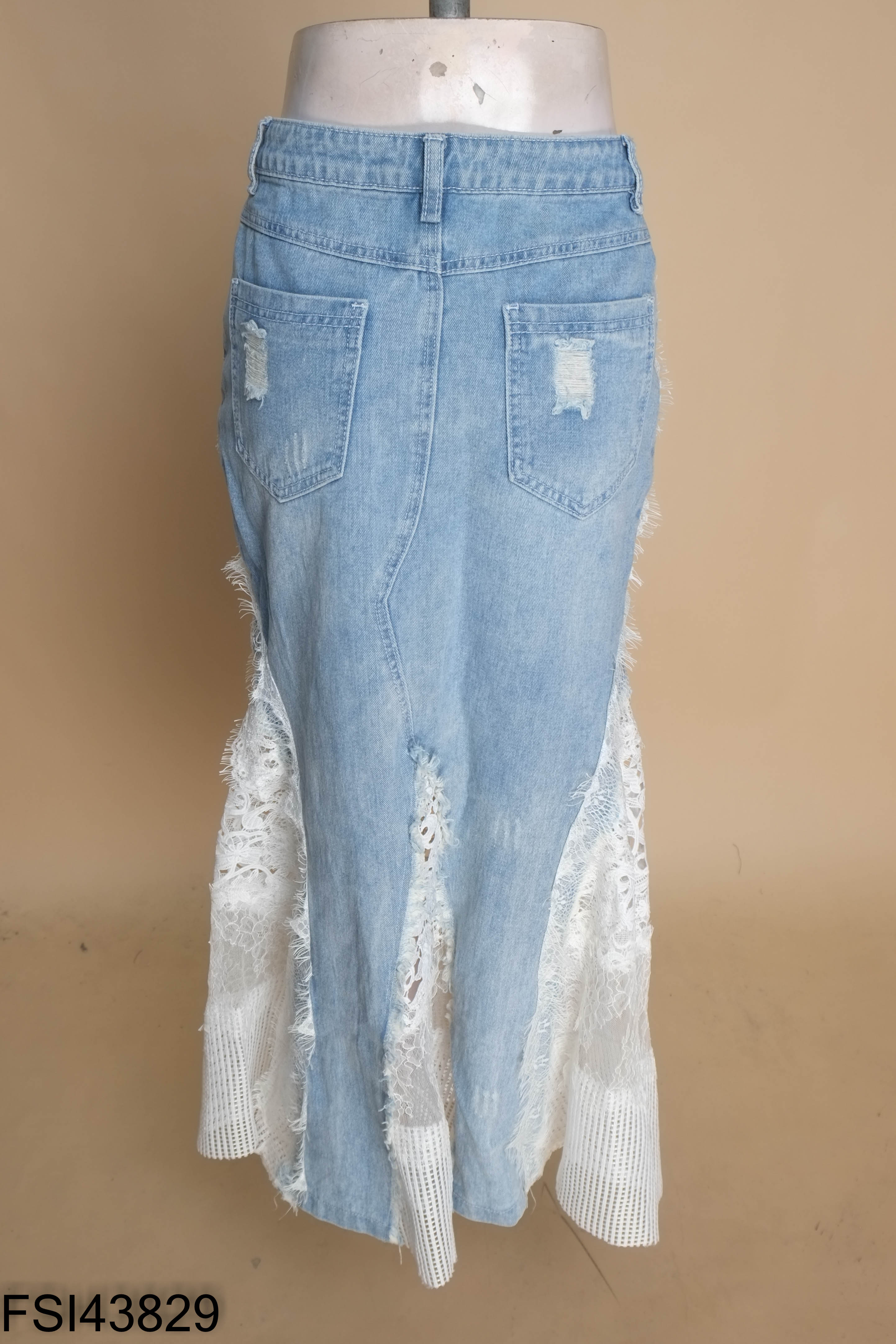 Chân váy jeans xanh phối trắng