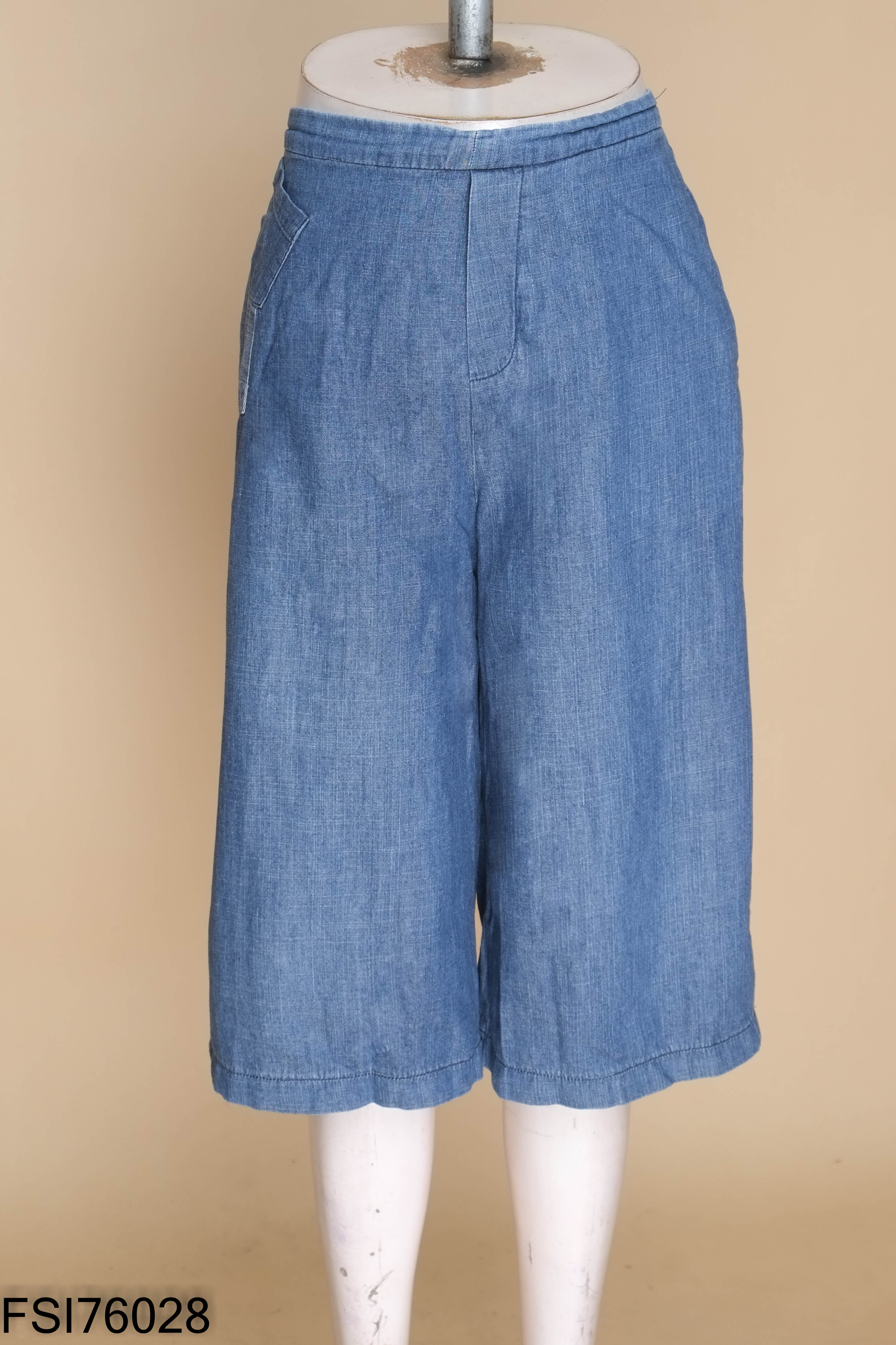 Quần jeans OYSTER AND SNAIL xanh lửng