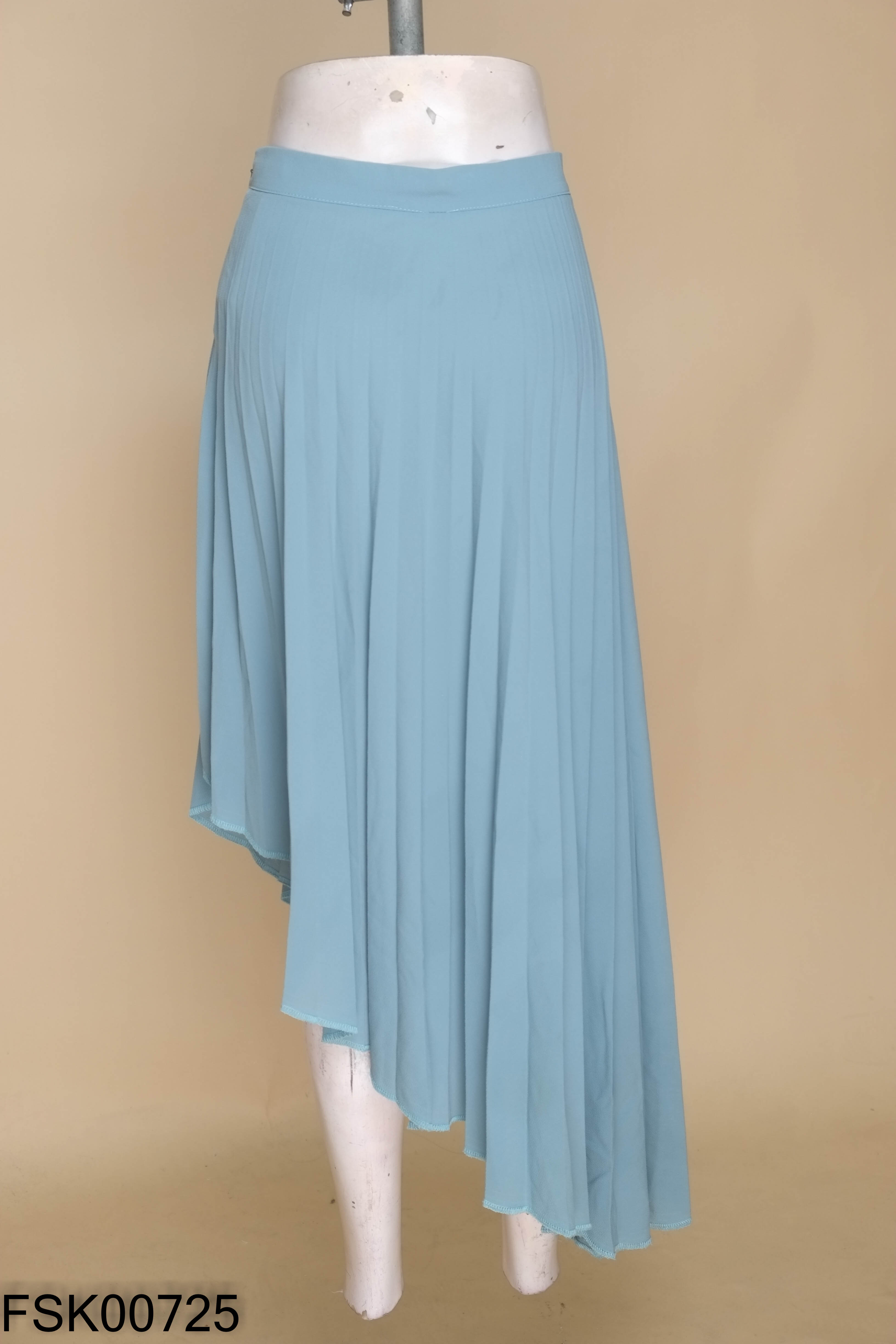 Chân váy BOOHOO xanh xếp ly