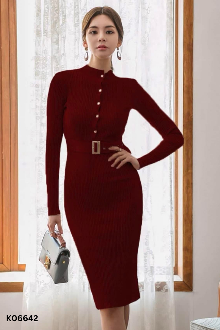 Váy len đỏ cổ tròn