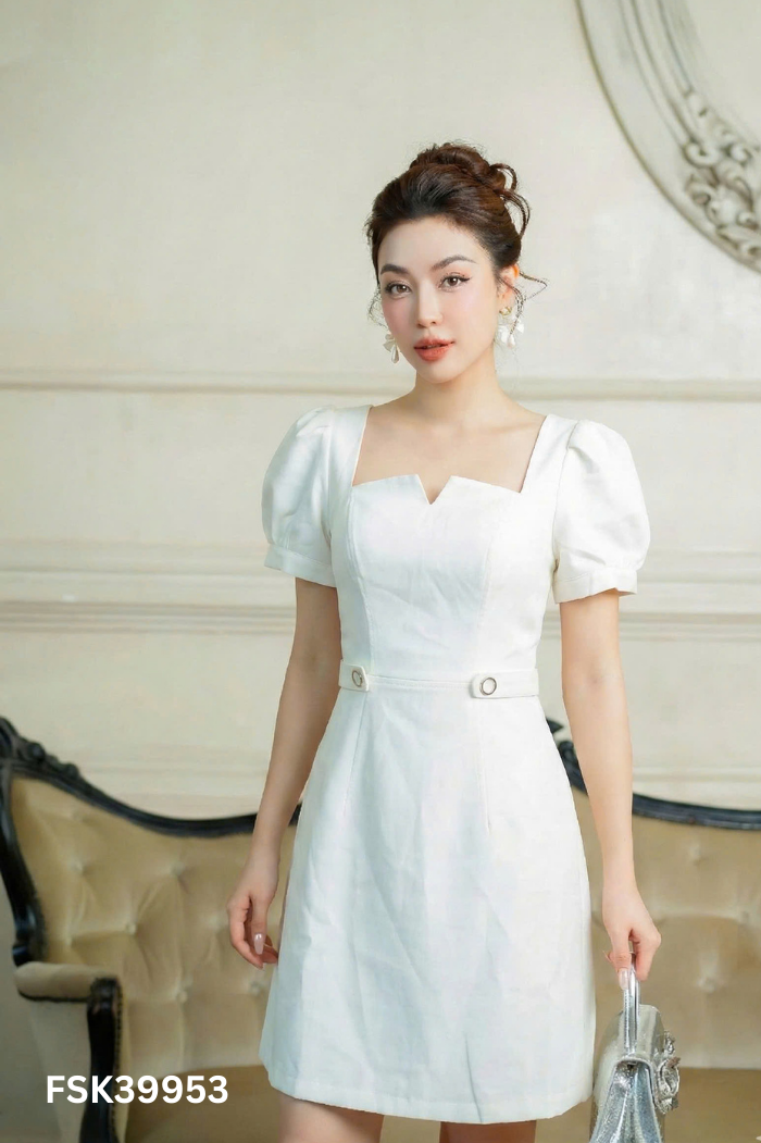 Váy trắng cúp ngực
