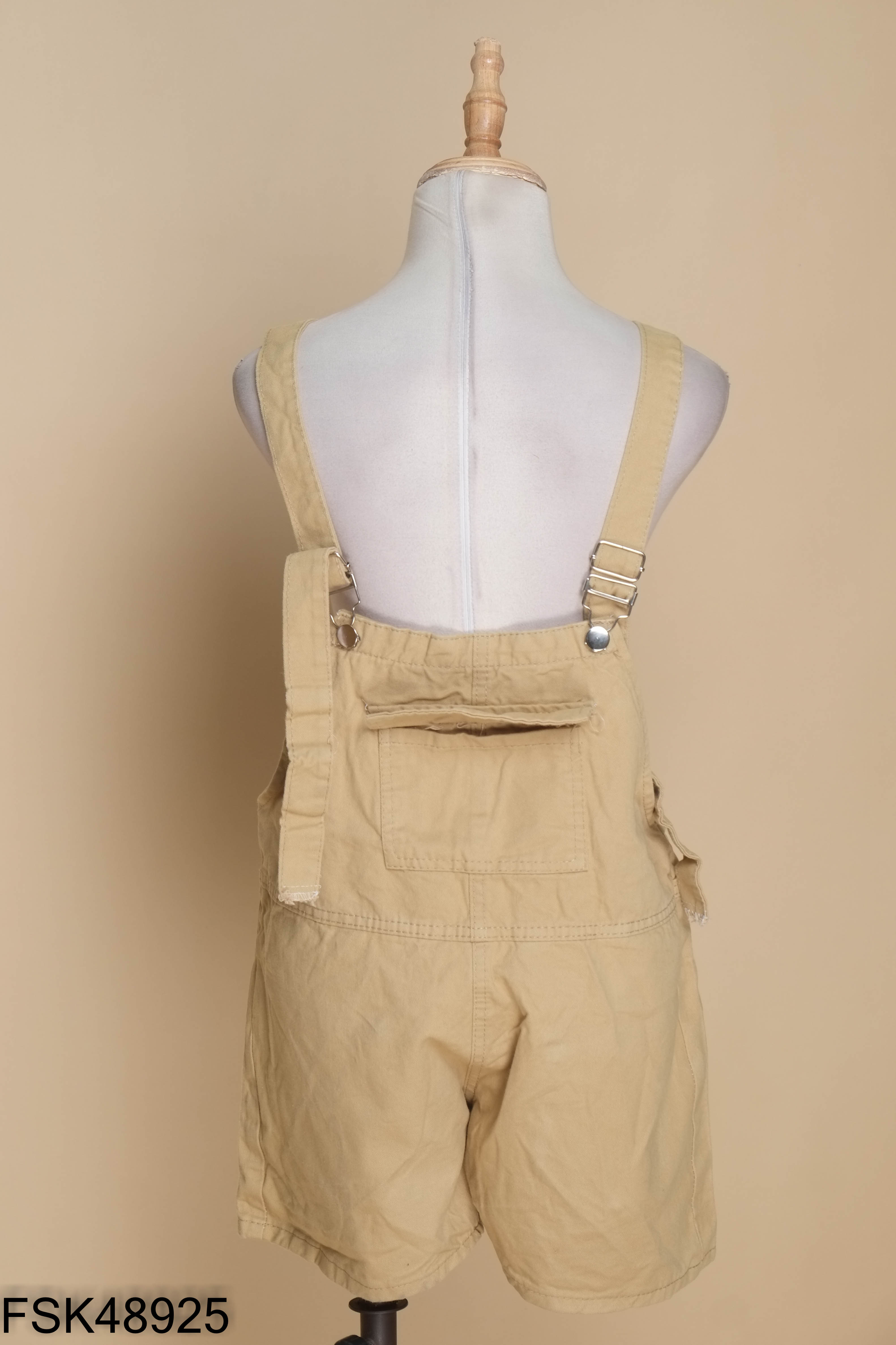 Quần shorts yếm be