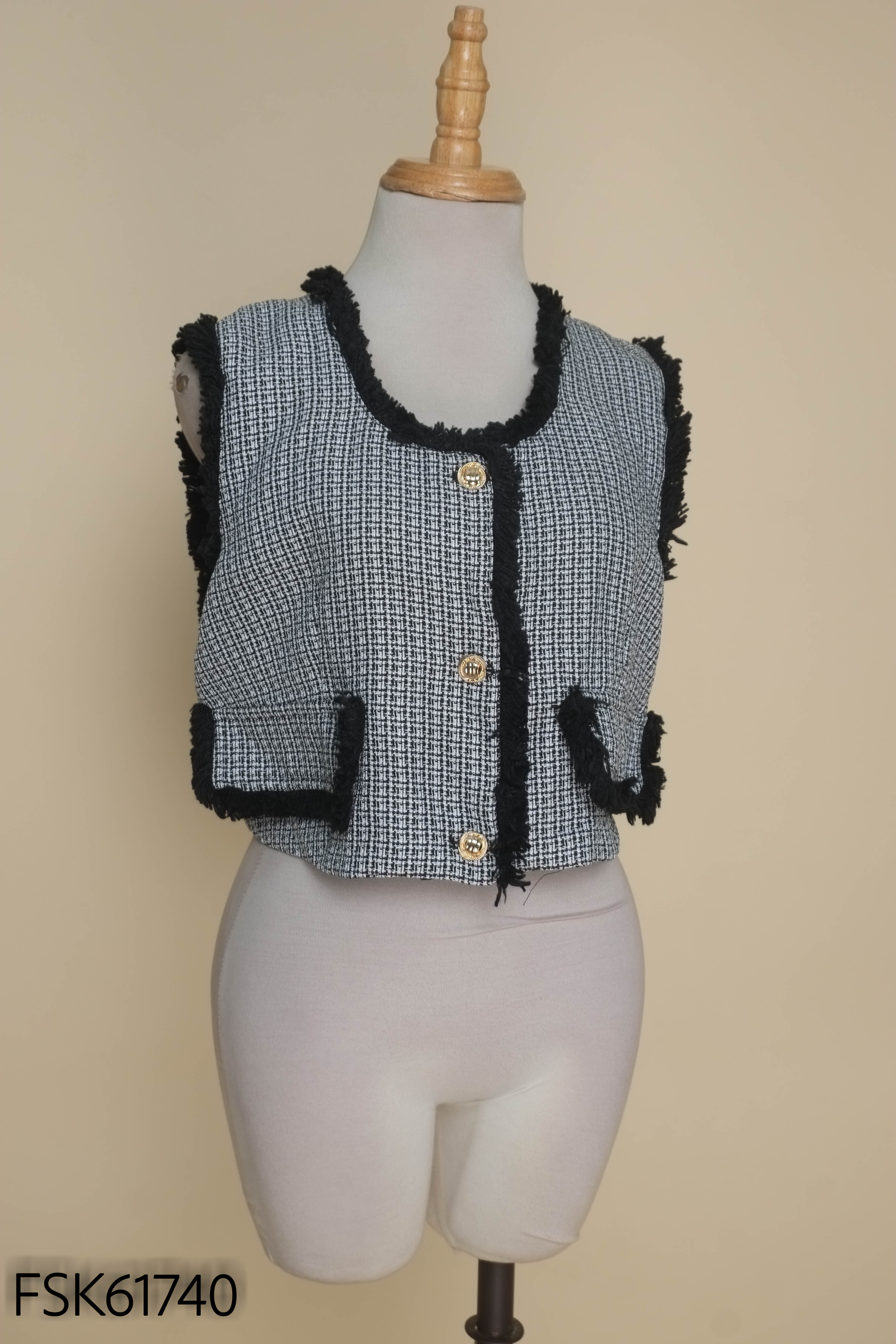 Áo gile đen YLS viền chỉ