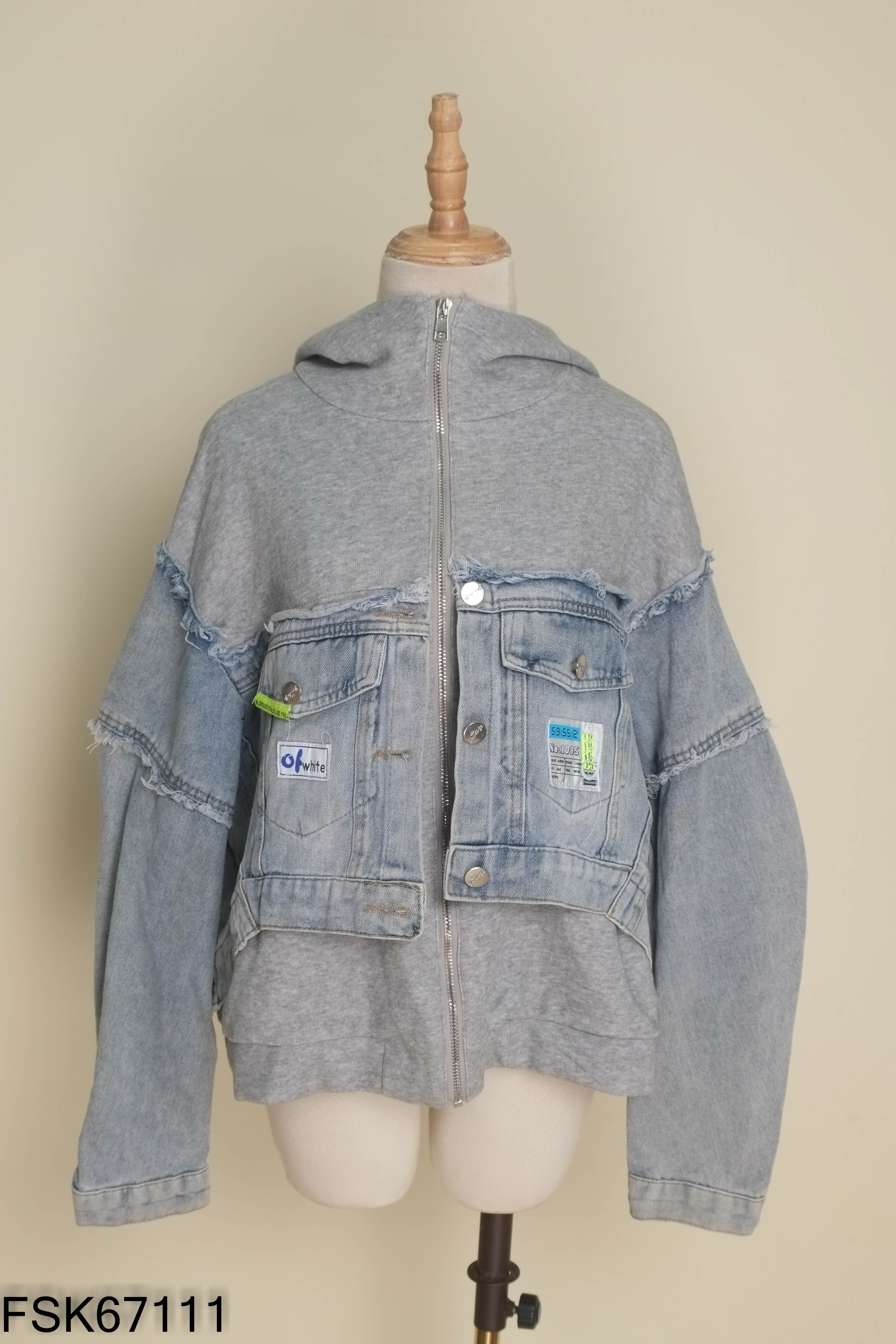 Áo hoodie nỉ xám mix jeans xanh