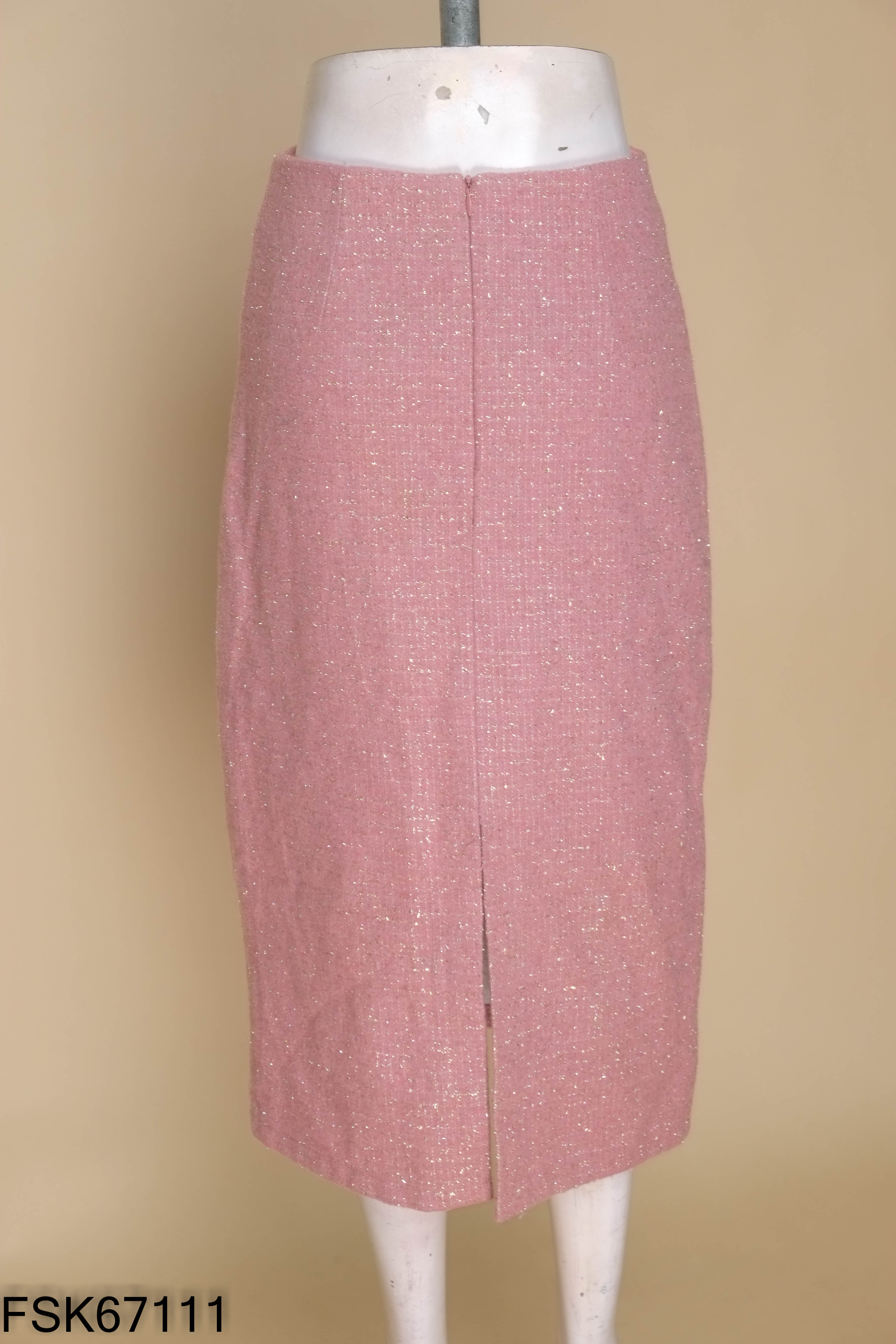 Chân váy dạ len hồng phối sequin