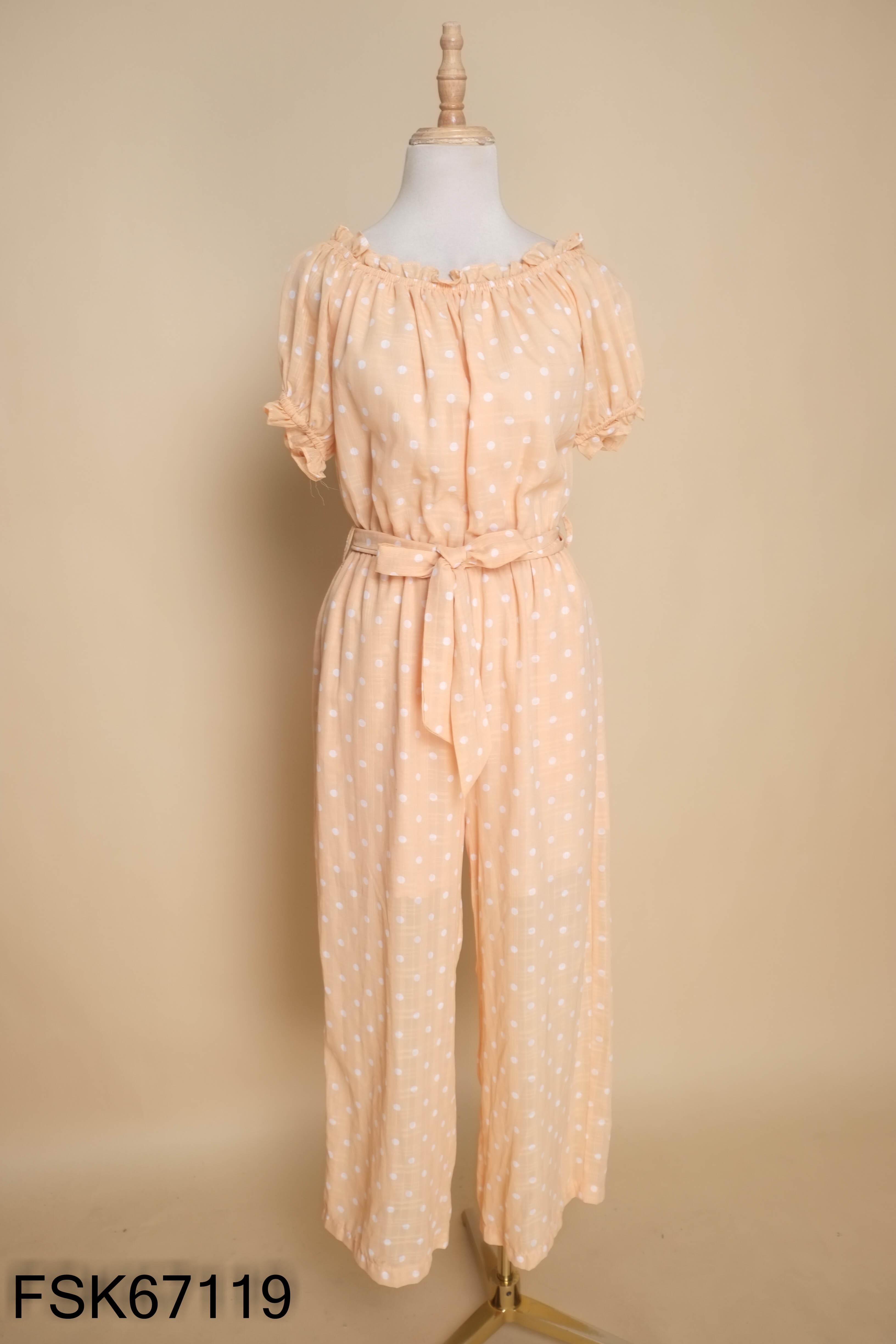 Jumpsuit cam chấm bi
