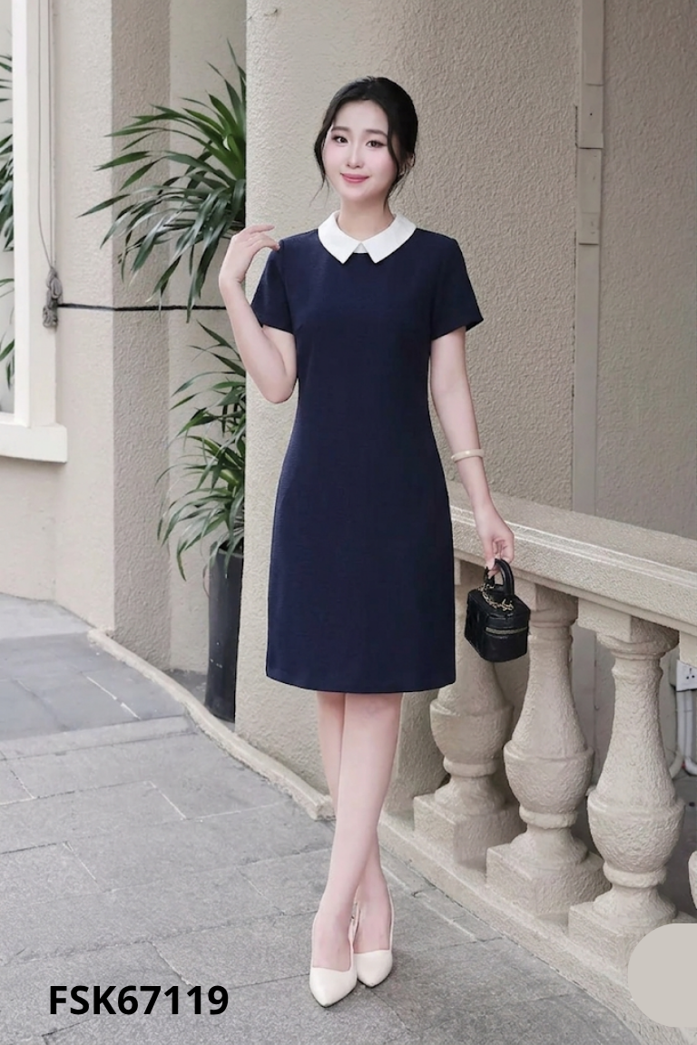 Váy xanh than cổ trắng
