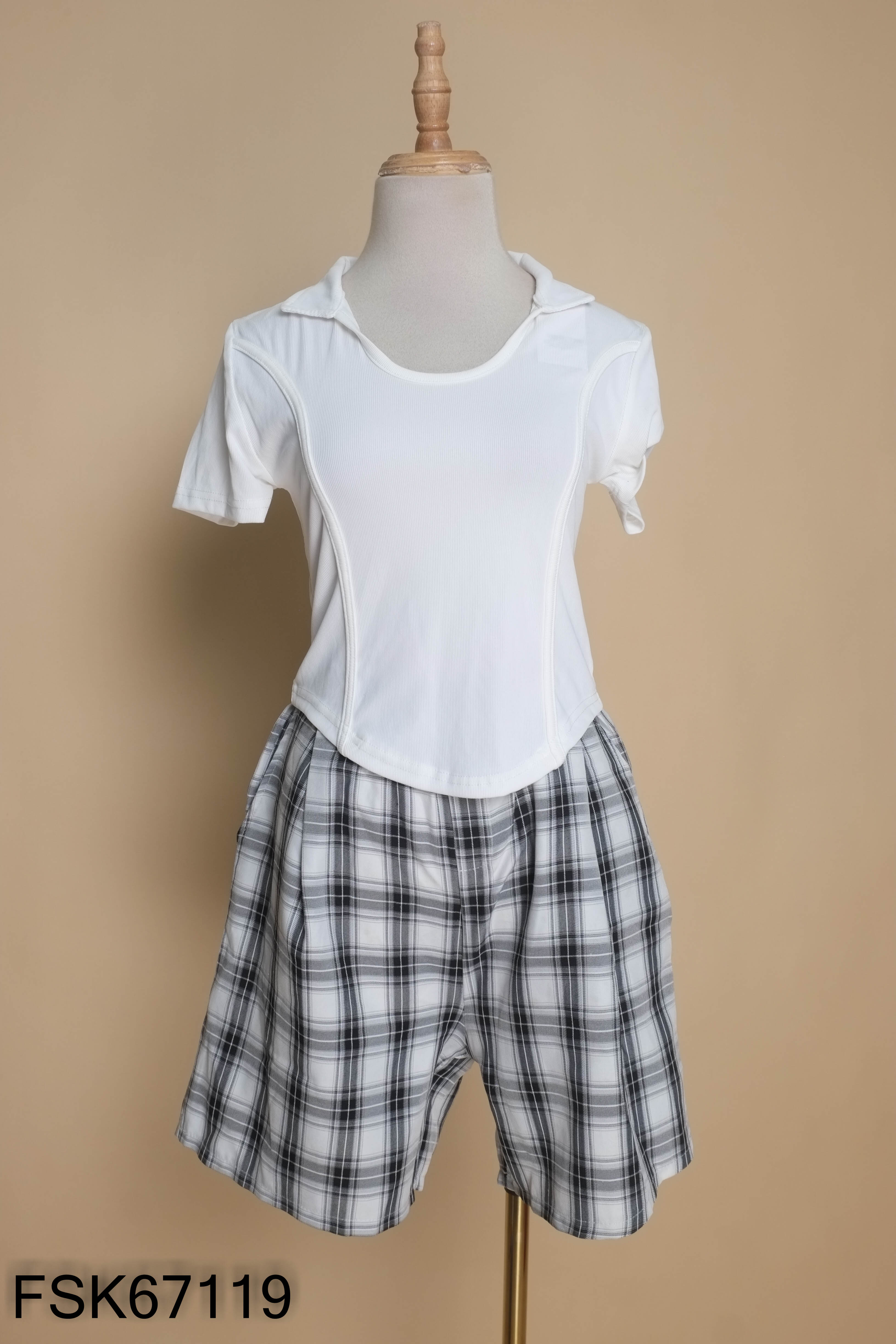 Set thun trắng+quần kẻ