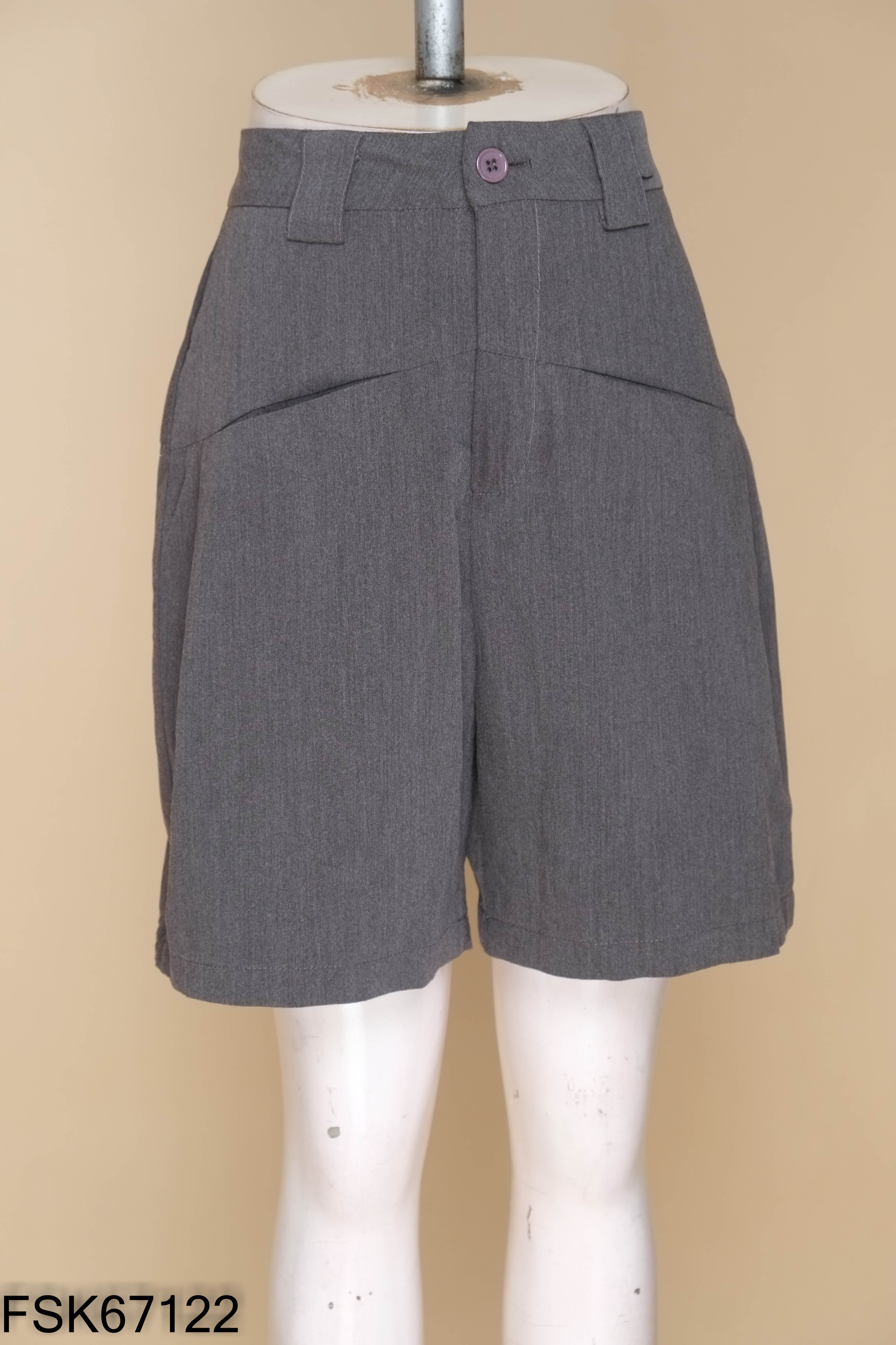 Quần short xám trơn