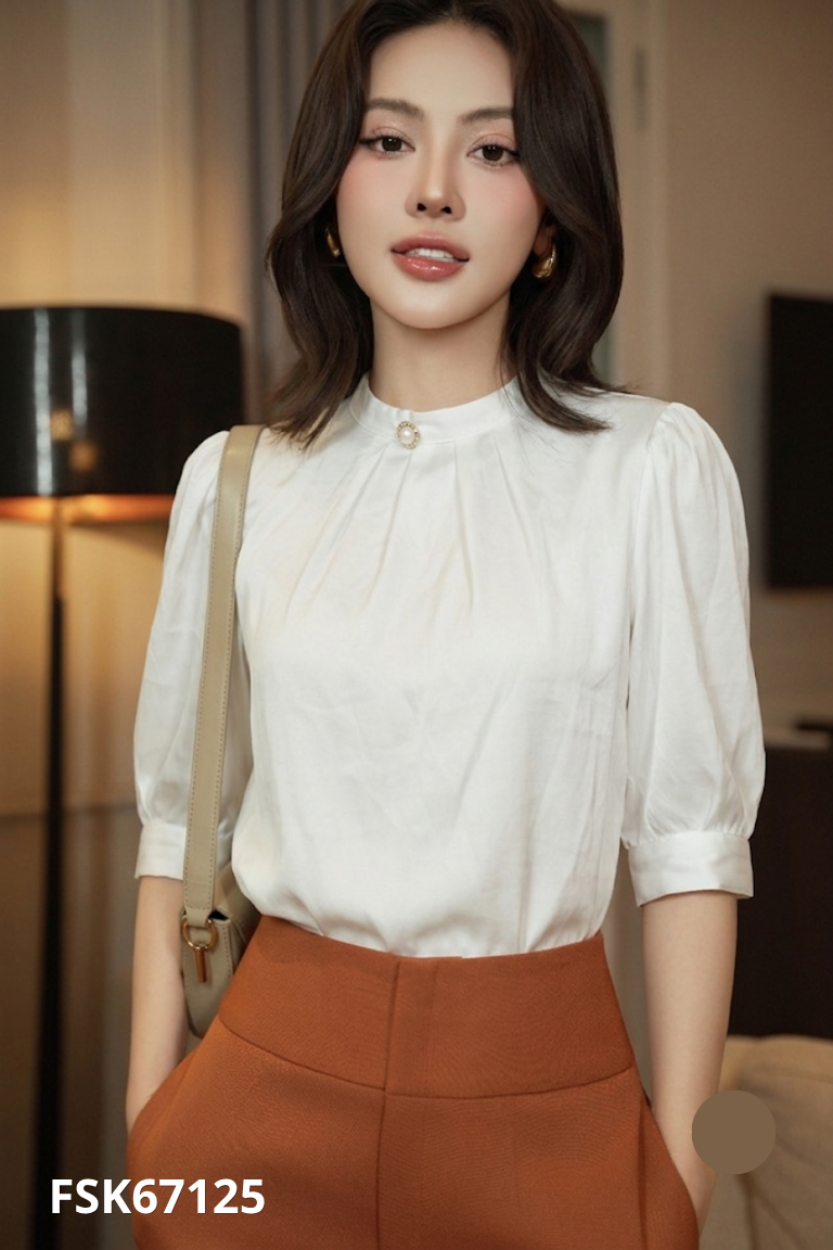 Áo lụa trắng cúc ngọc