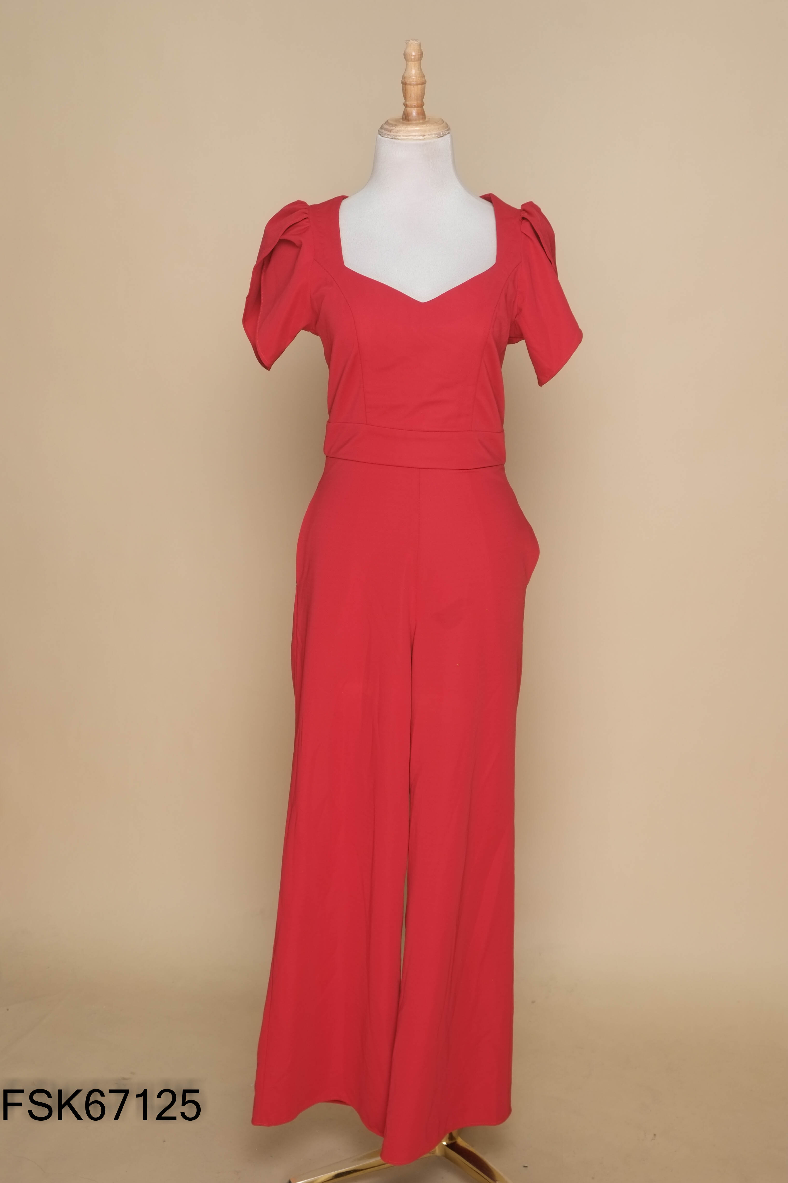 Jumpsuits đỏ cổ vuông quần dài