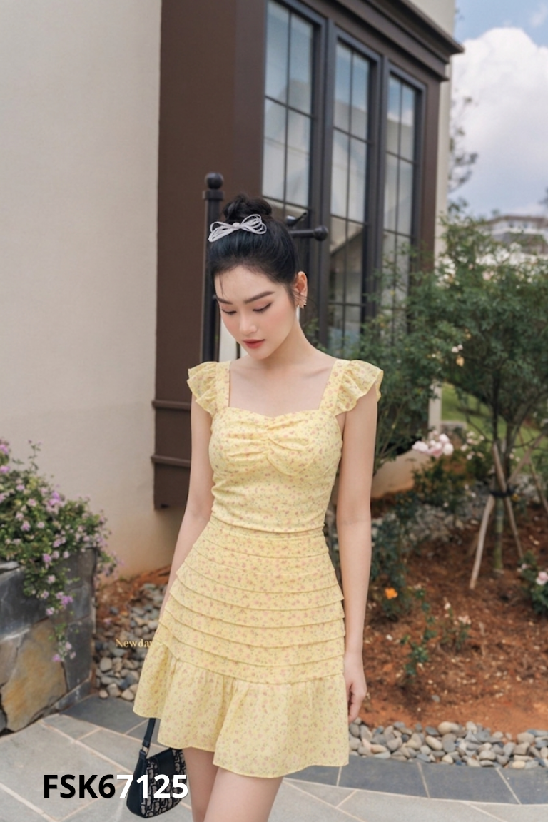 Set vàng họa tiết hoa áo + chân váy