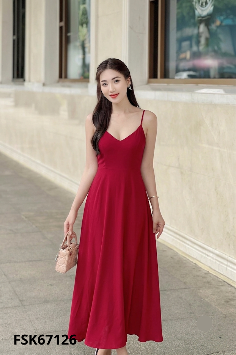Váy 2 dây đỏ hở lưng