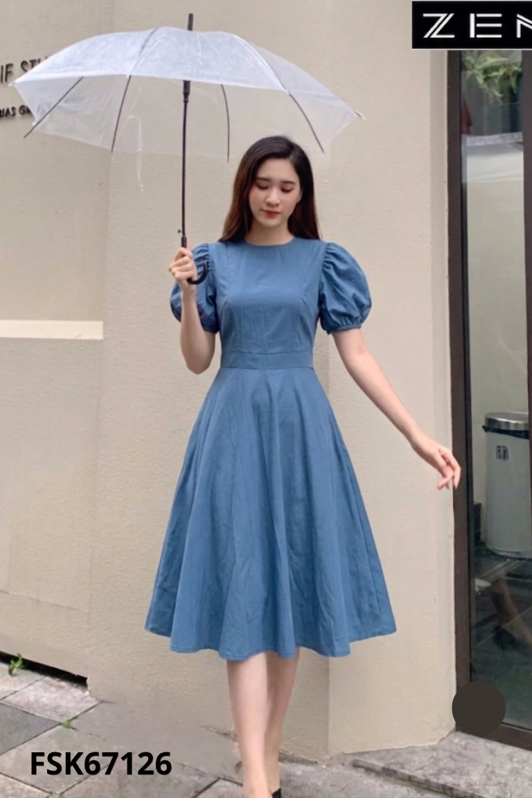 Váy xanh cổ tròn tay bồng