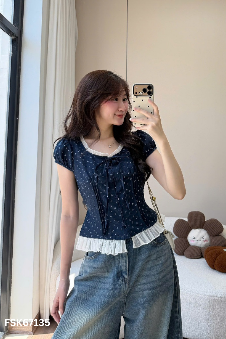 Áo xanh họa tiết cổ trắng