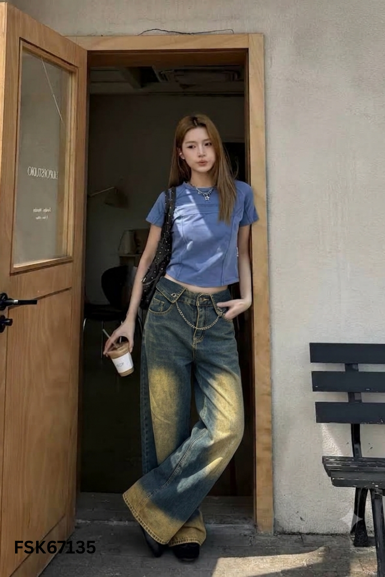 Quần jeans xanh wash phối dây xích