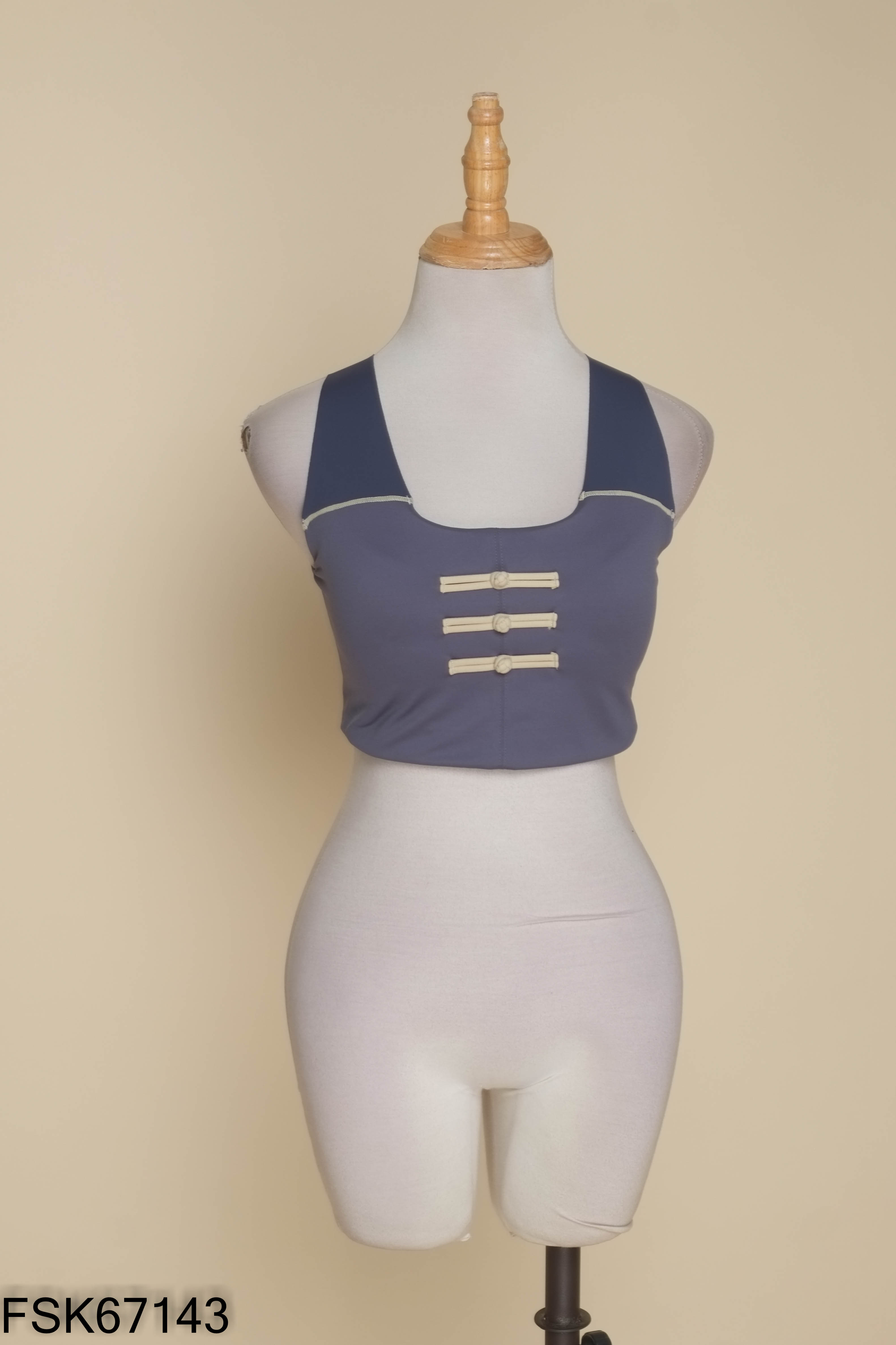 Áo croptop xanh giả nút cài trước