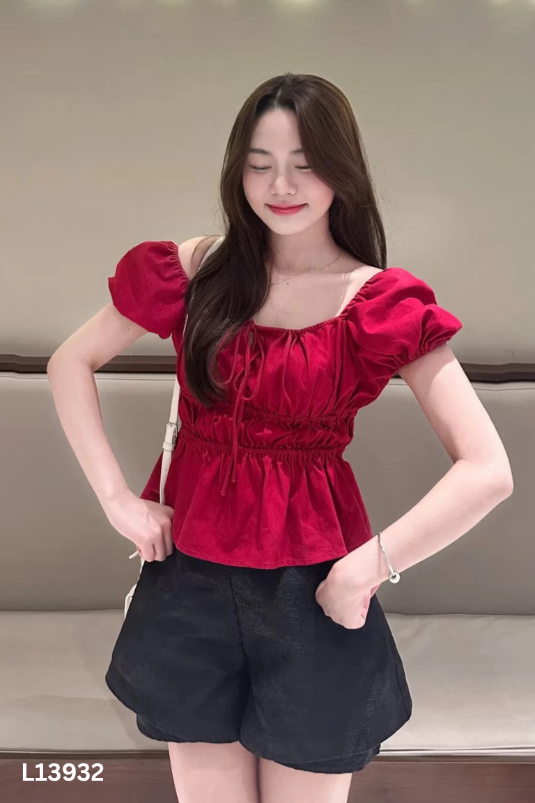 Áo kiểu đỏ tay bồng trễ vai