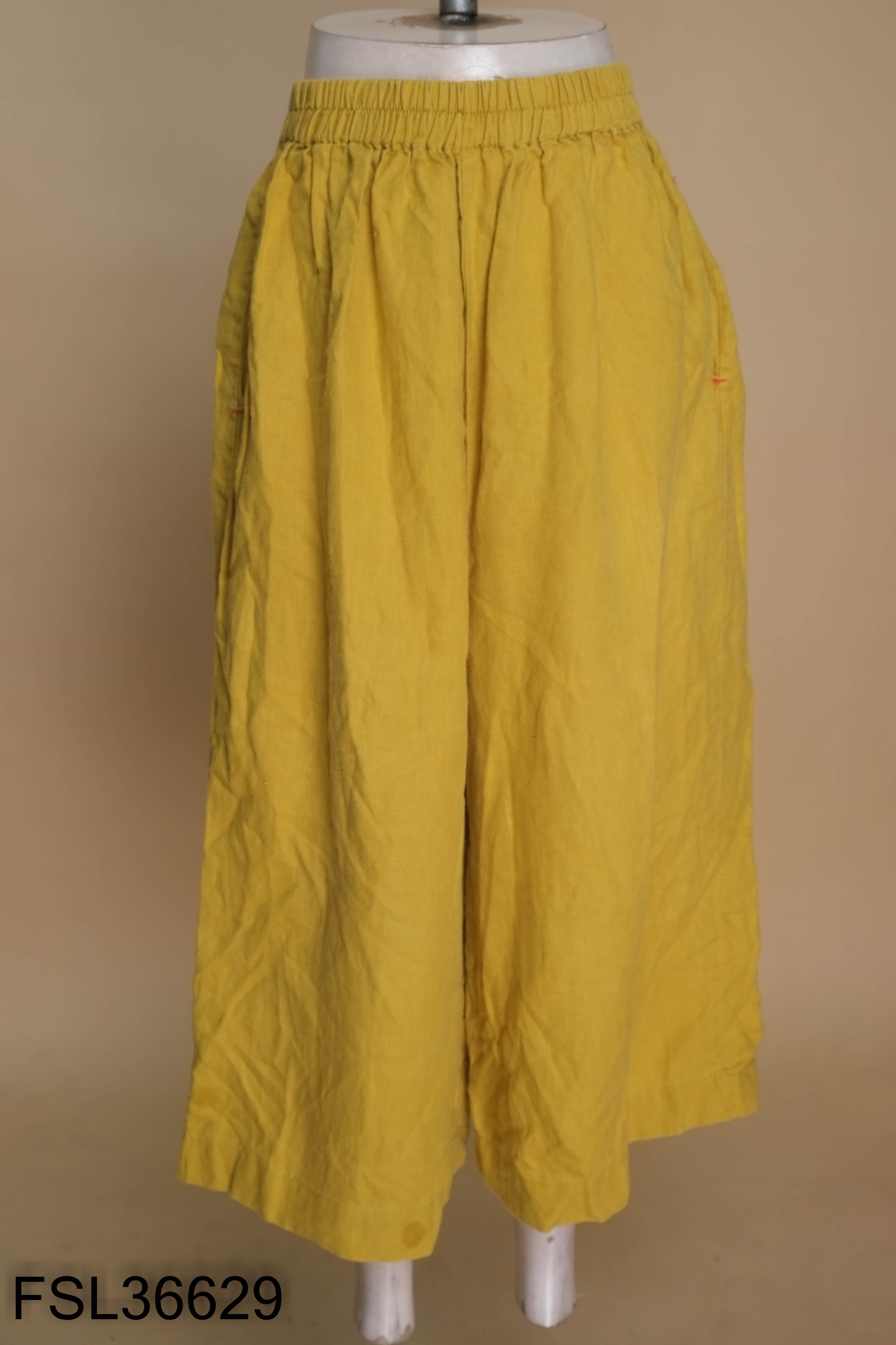 Quần culottes vàng trơn