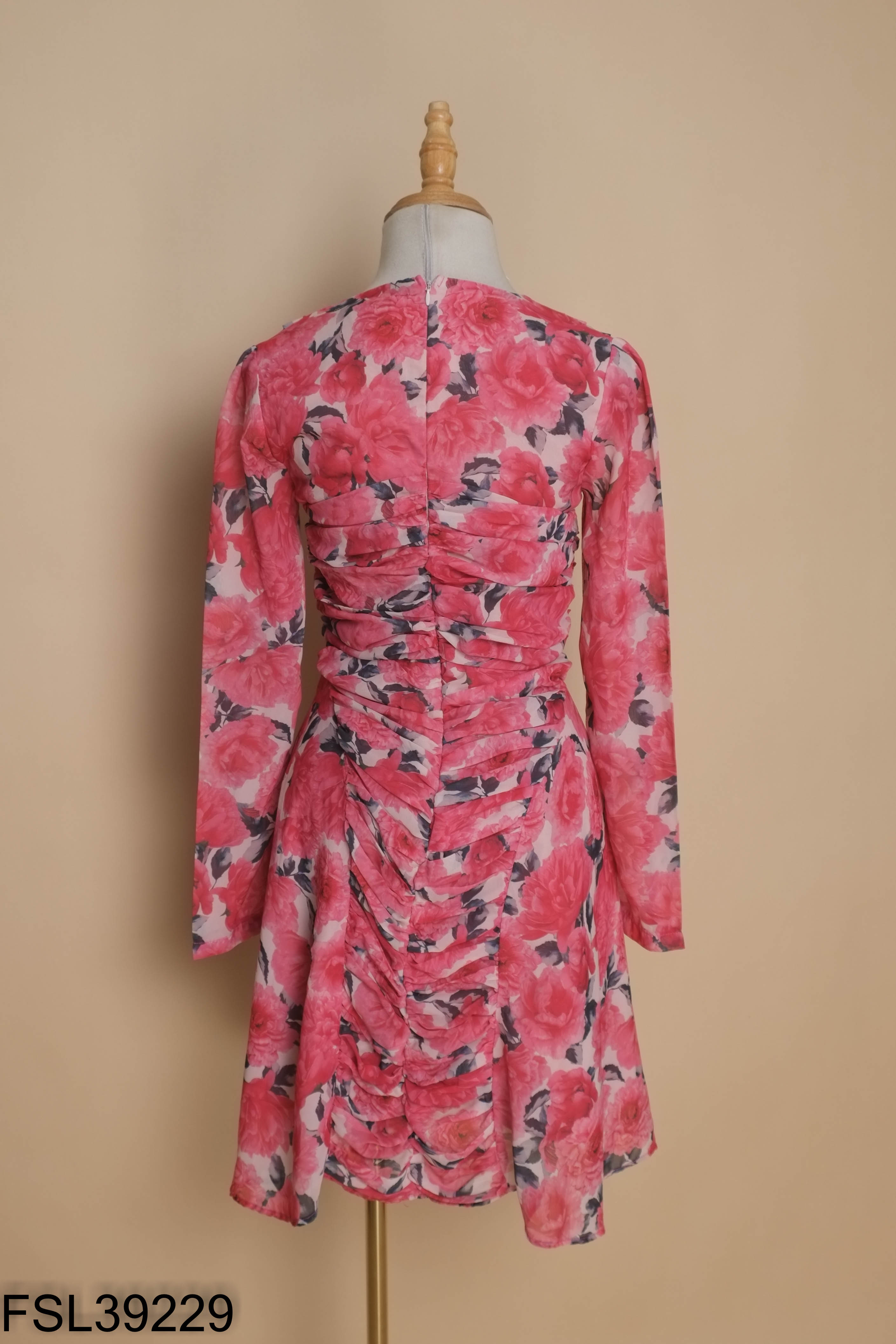 Váy CATE CLOTHING hoa rúm eo