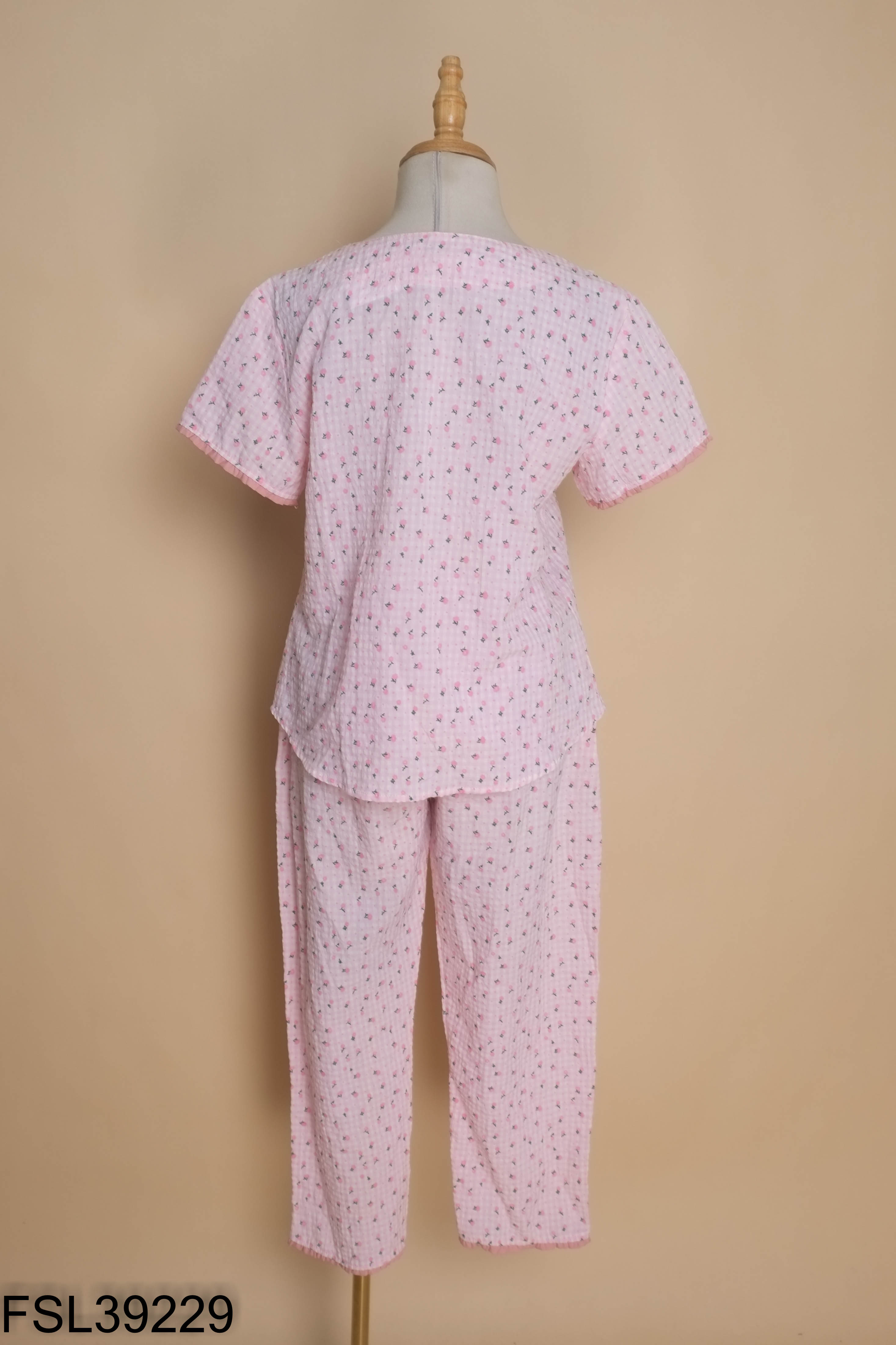 SET áo ngủ hồng cổ bèo+ quần