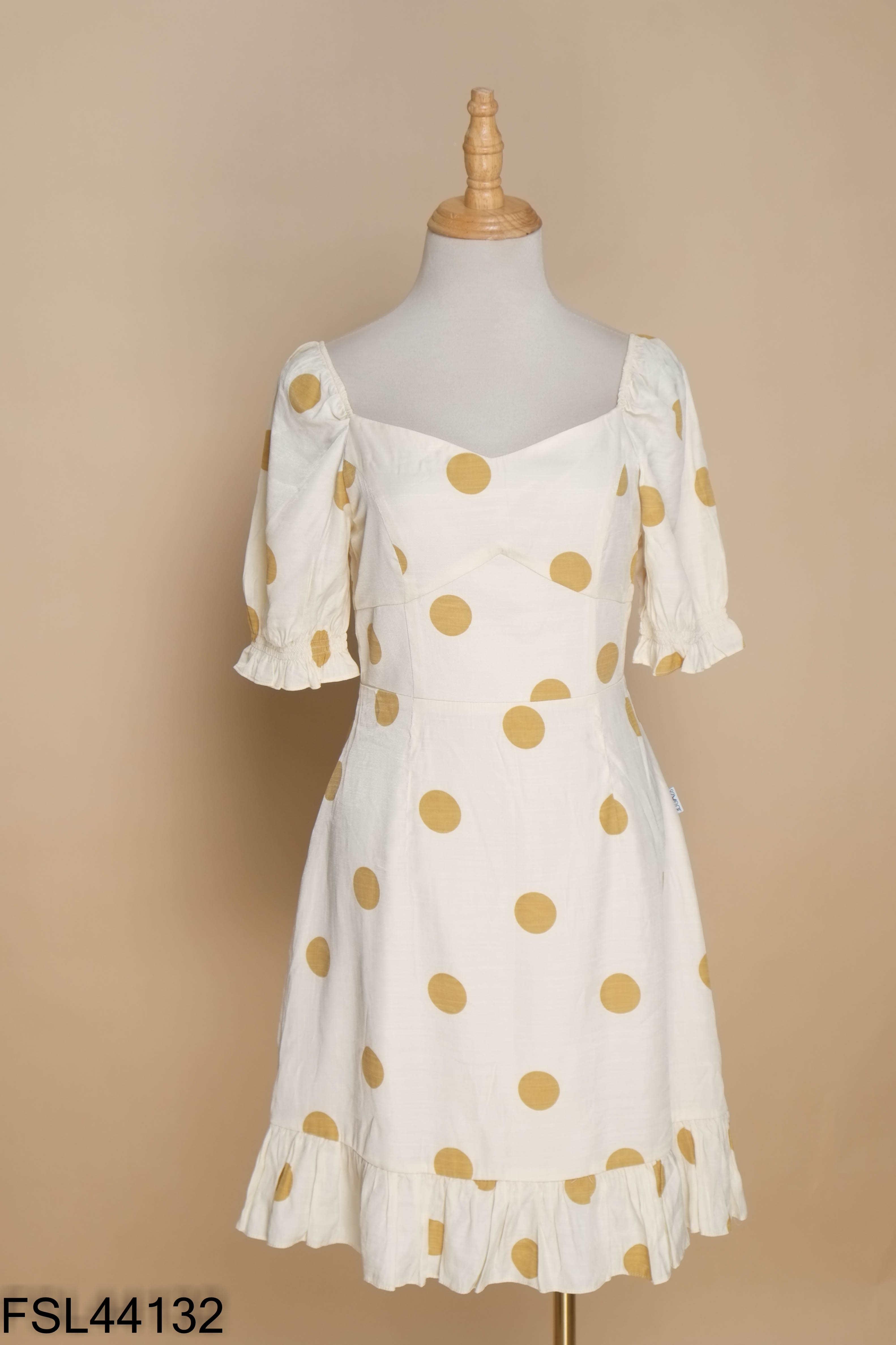 Váy be họa tiết tròn 92WEAR