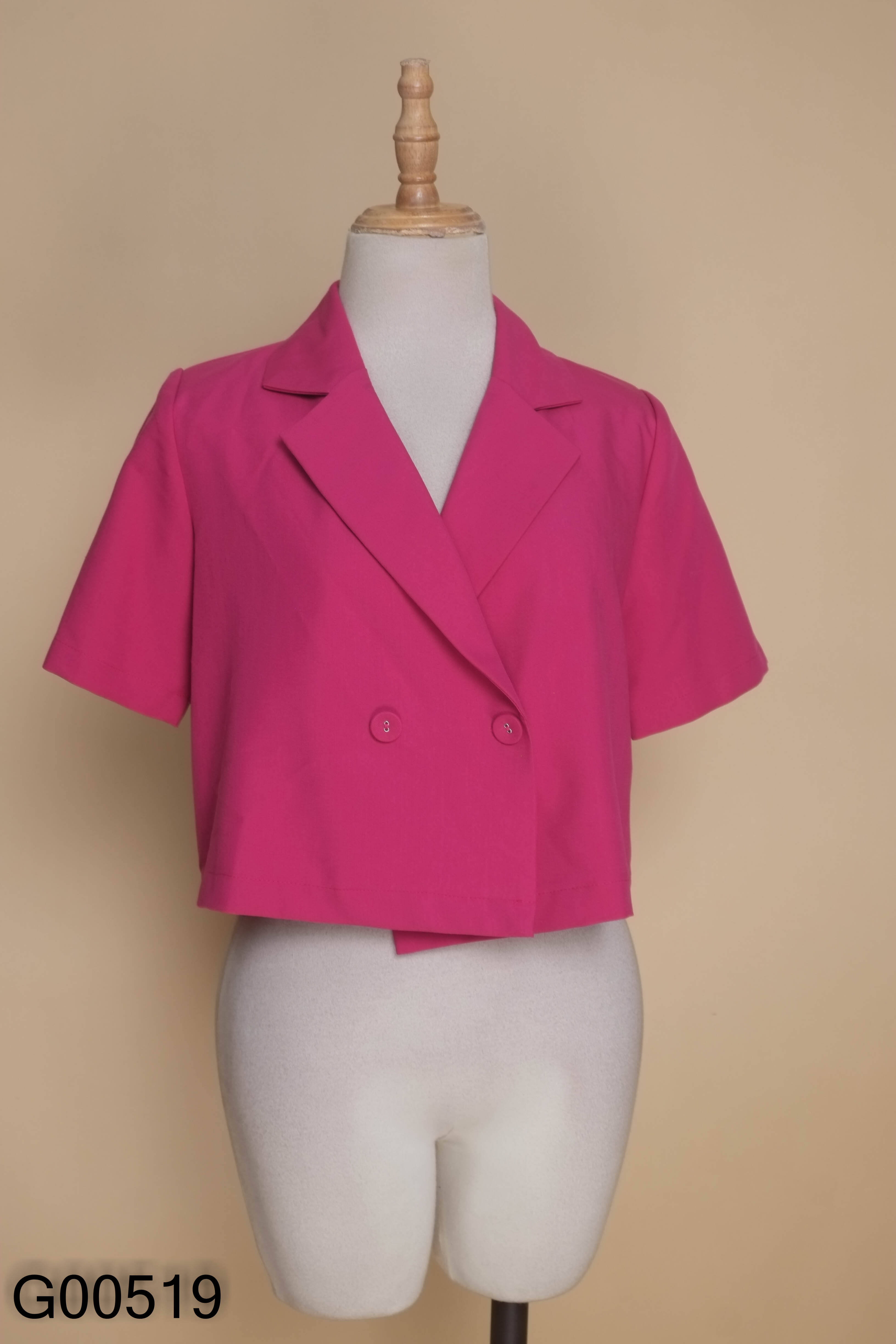 Áo blazer hồng trơn dáng ngắn