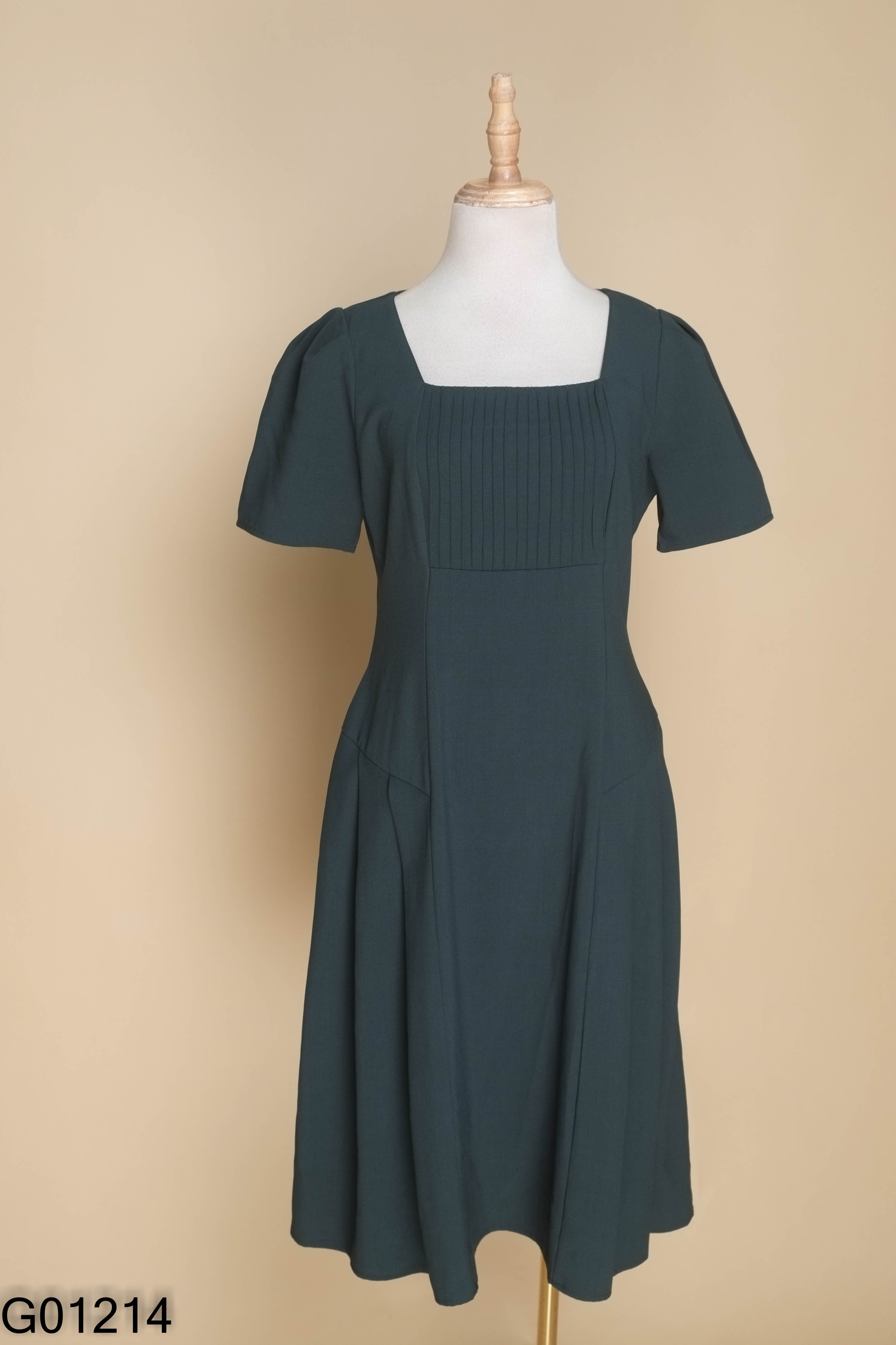 VÁt LUCY xanh cổ vuông
